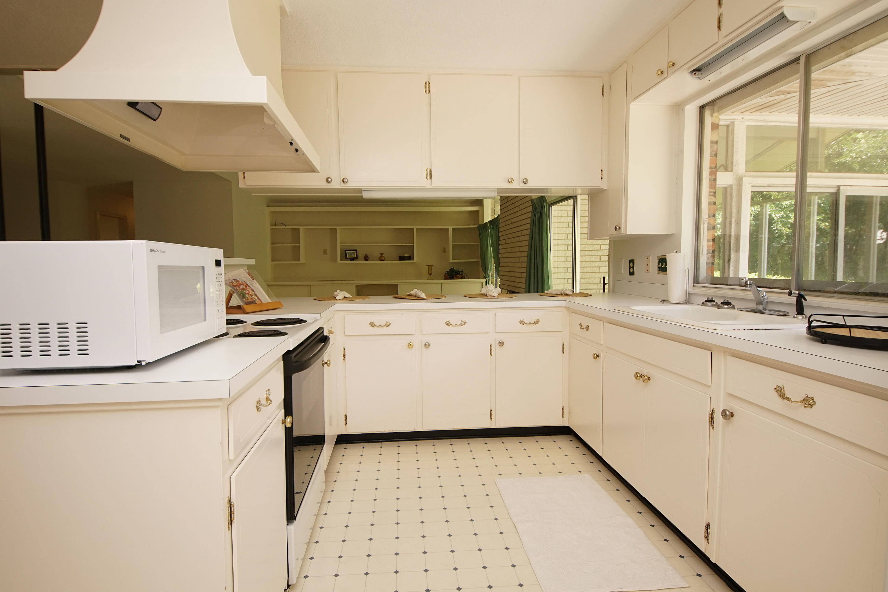 BAYOU POQUITO - Residential