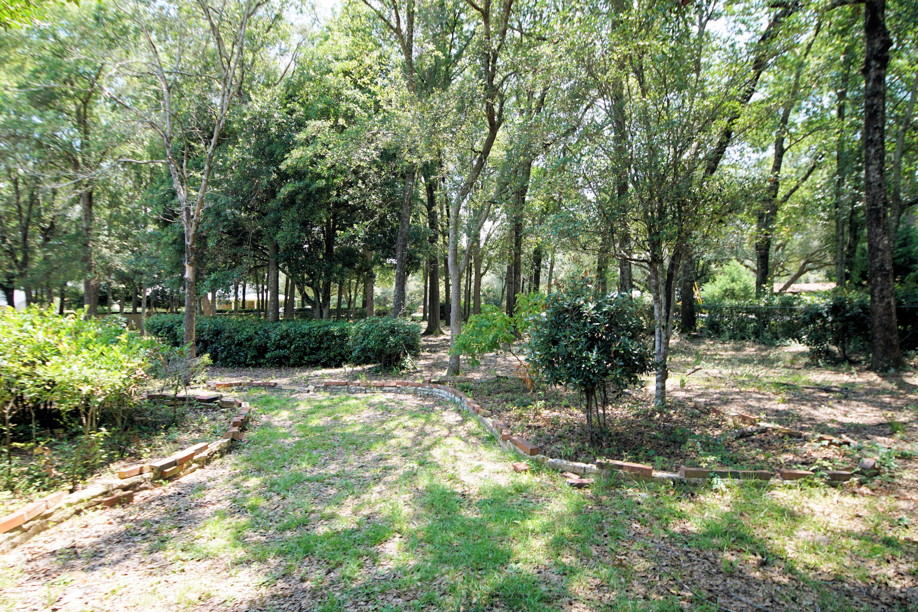 BAYOU POQUITO - Residential