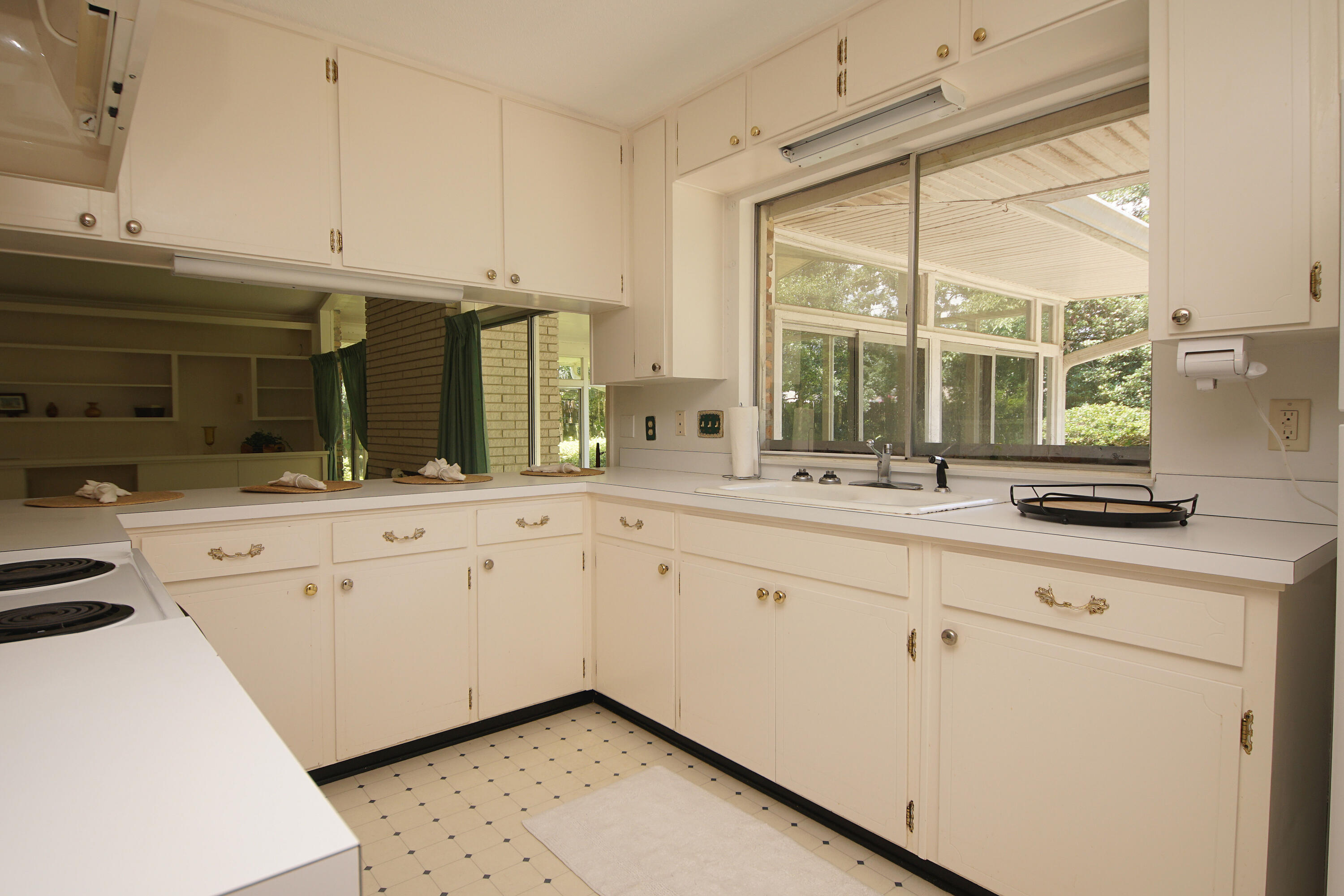 BAYOU POQUITO - Residential