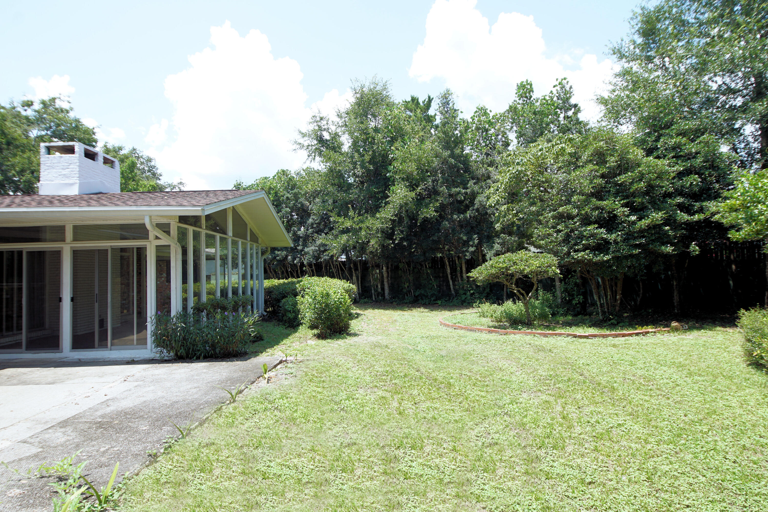 BAYOU POQUITO - Residential