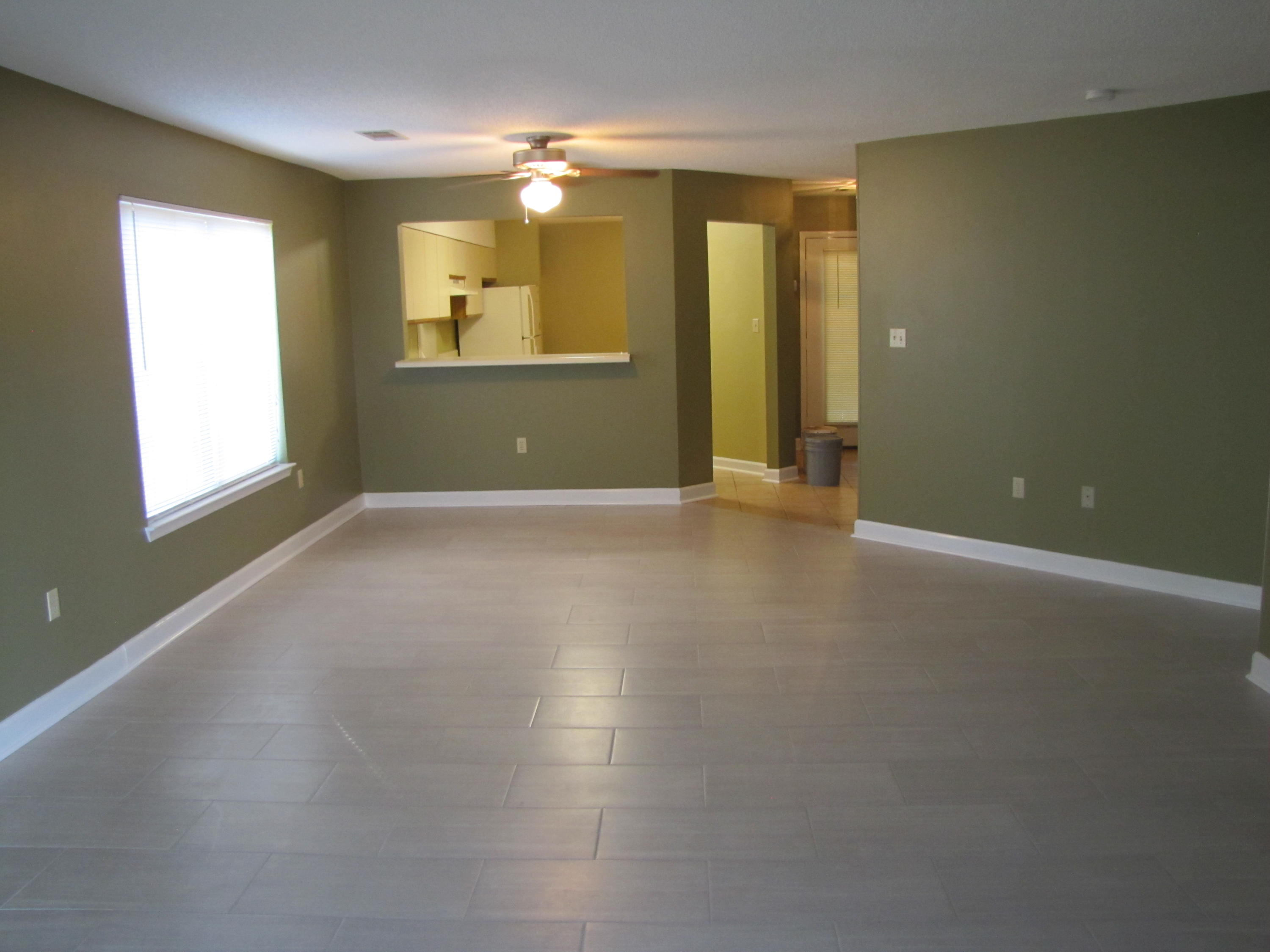 LAKESIDE CONDO AT BLUEWATER BA - Residential