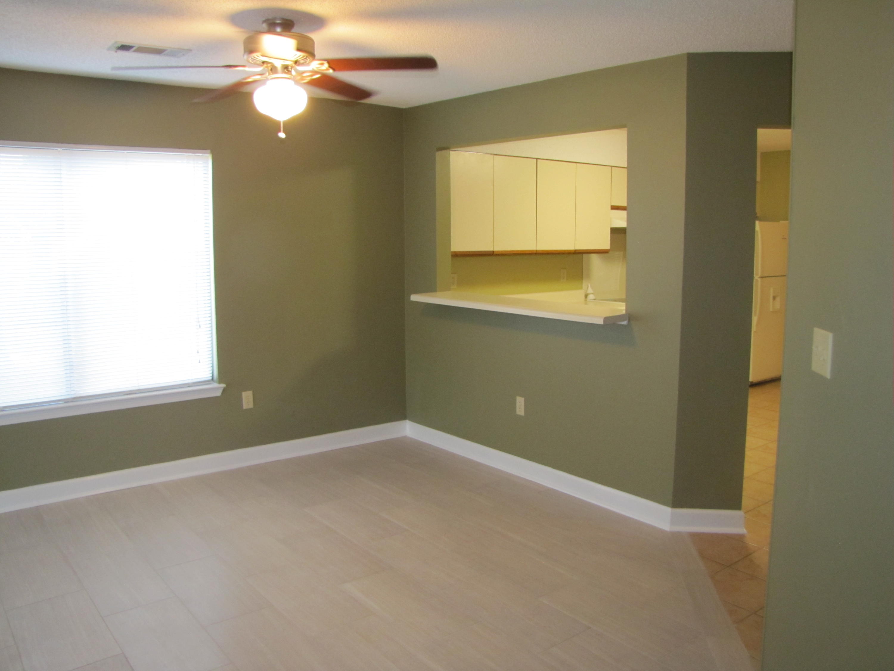 LAKESIDE CONDO AT BLUEWATER BA - Residential