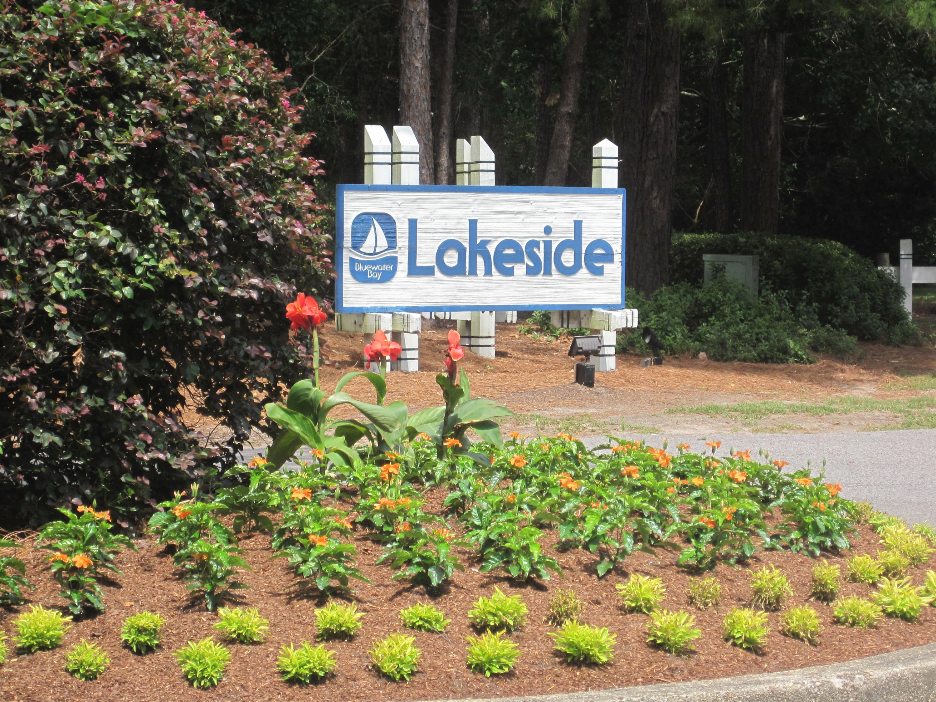 LAKESIDE CONDO AT BLUEWATER BA - Residential