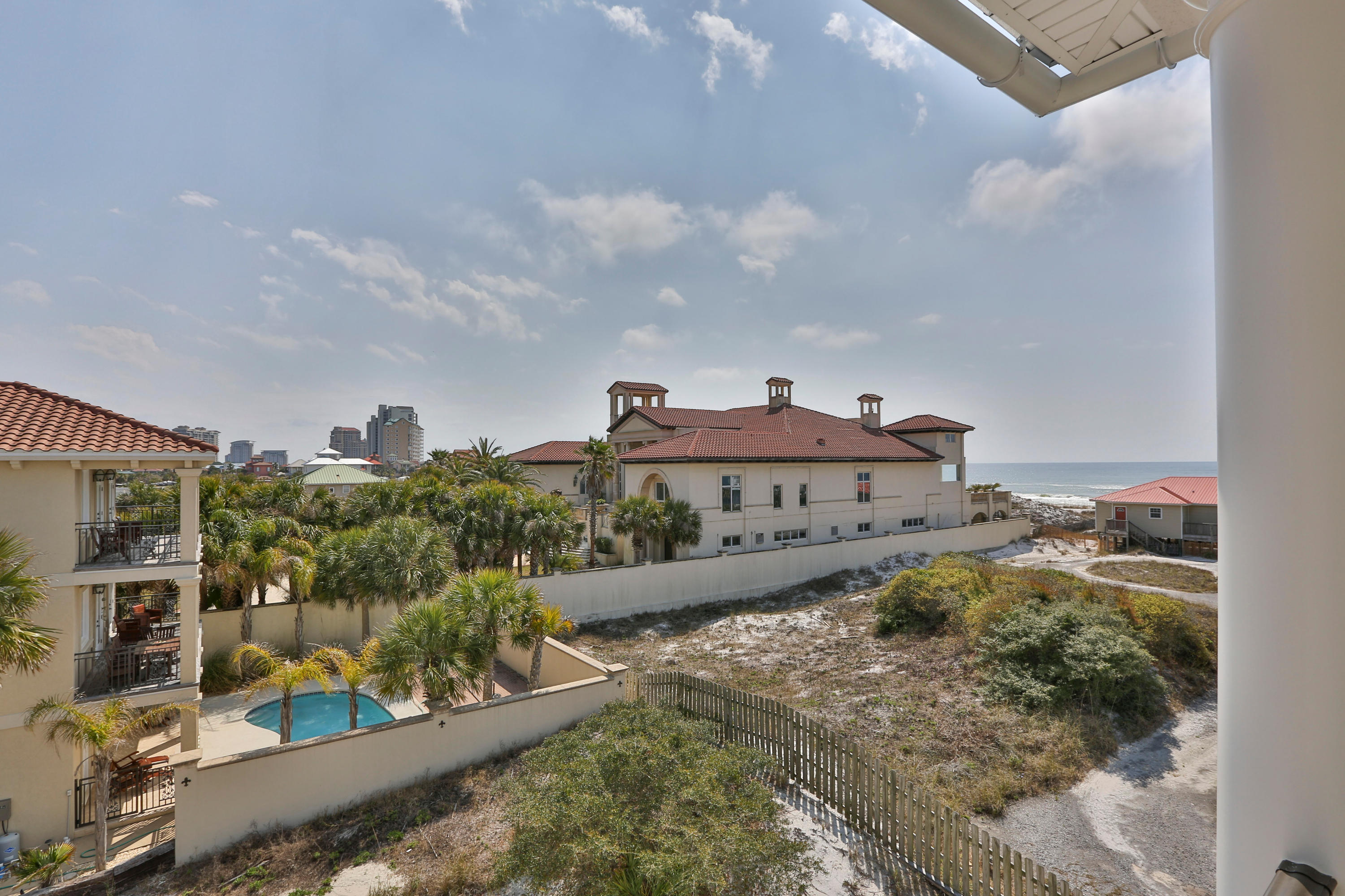 EMERALD DUNES - Residential