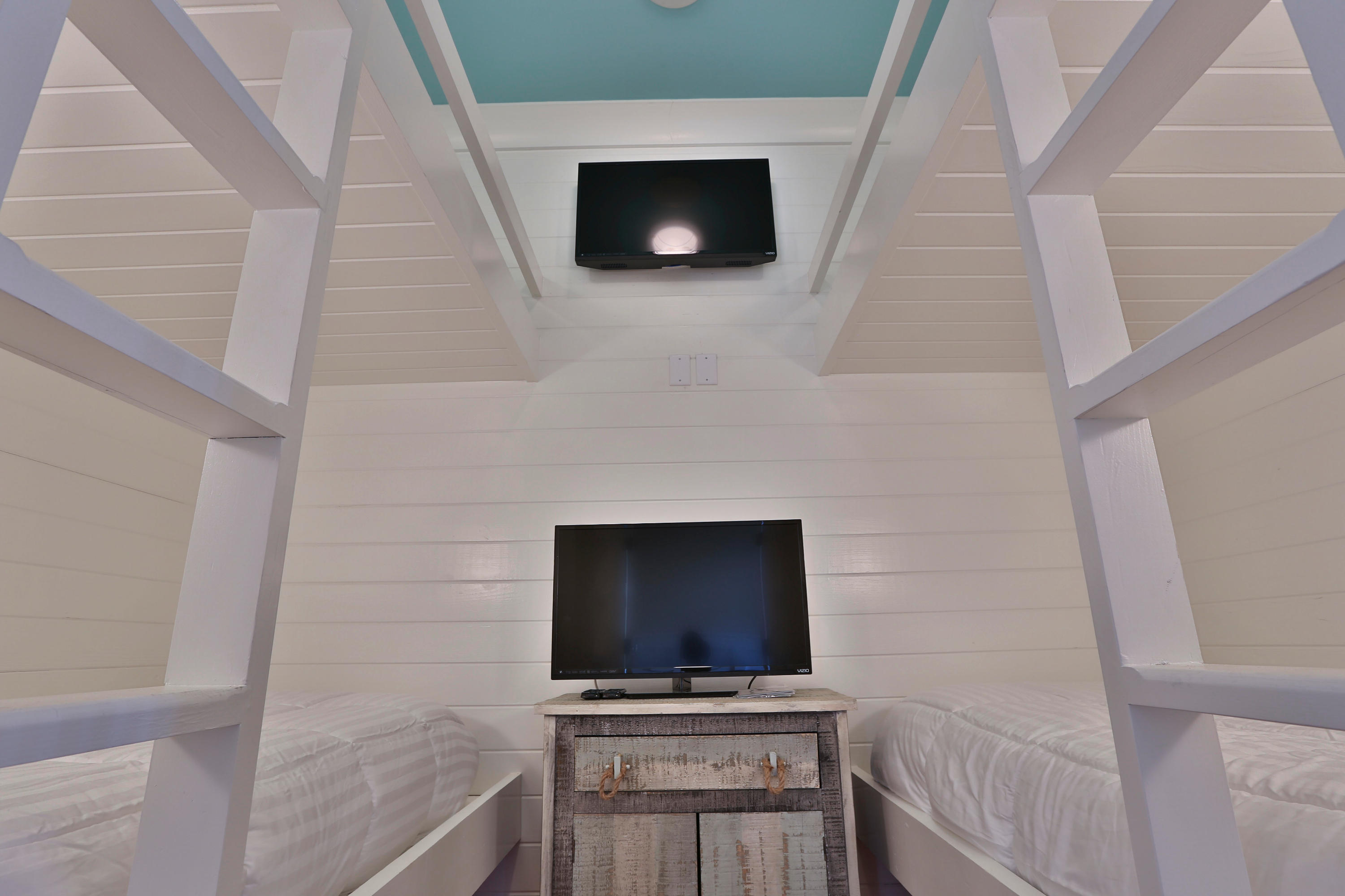 EMERALD DUNES - Residential