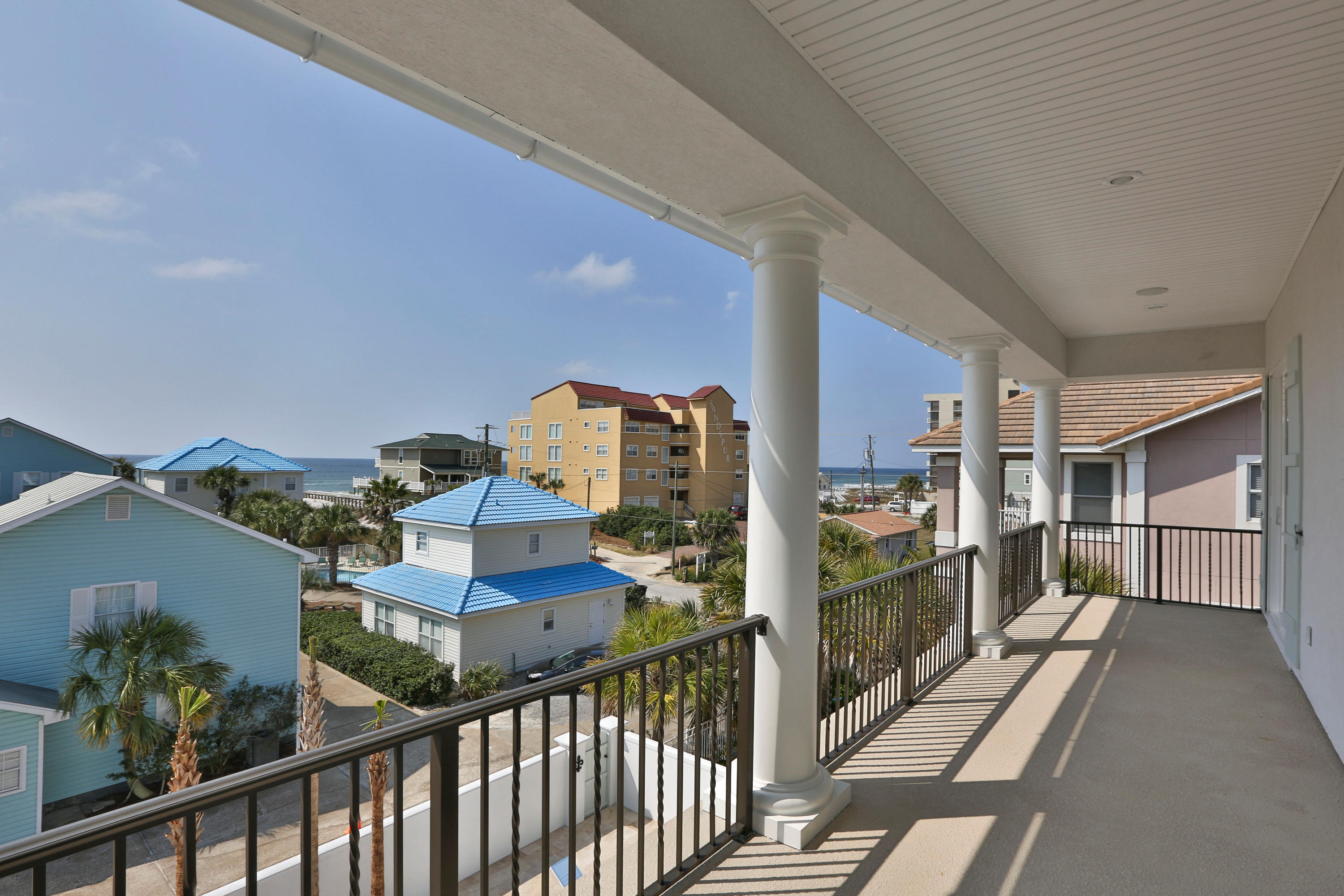 EMERALD DUNES - Residential