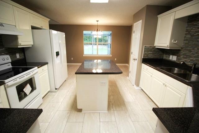 COUNTRYVIEW ESTATES 4TH ADDN - Residential