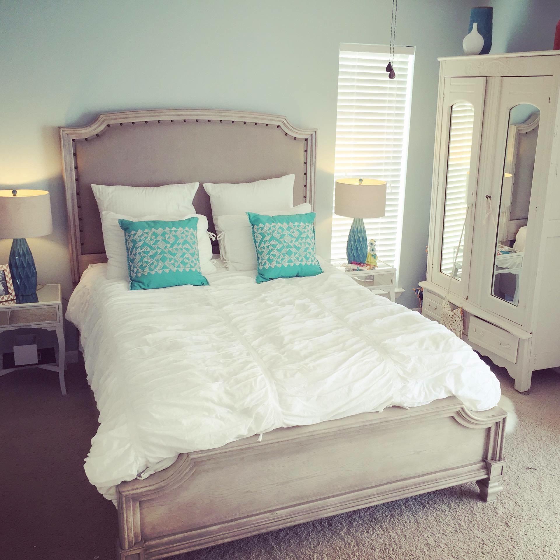 HOLIDAY ISLE - Residential Lease