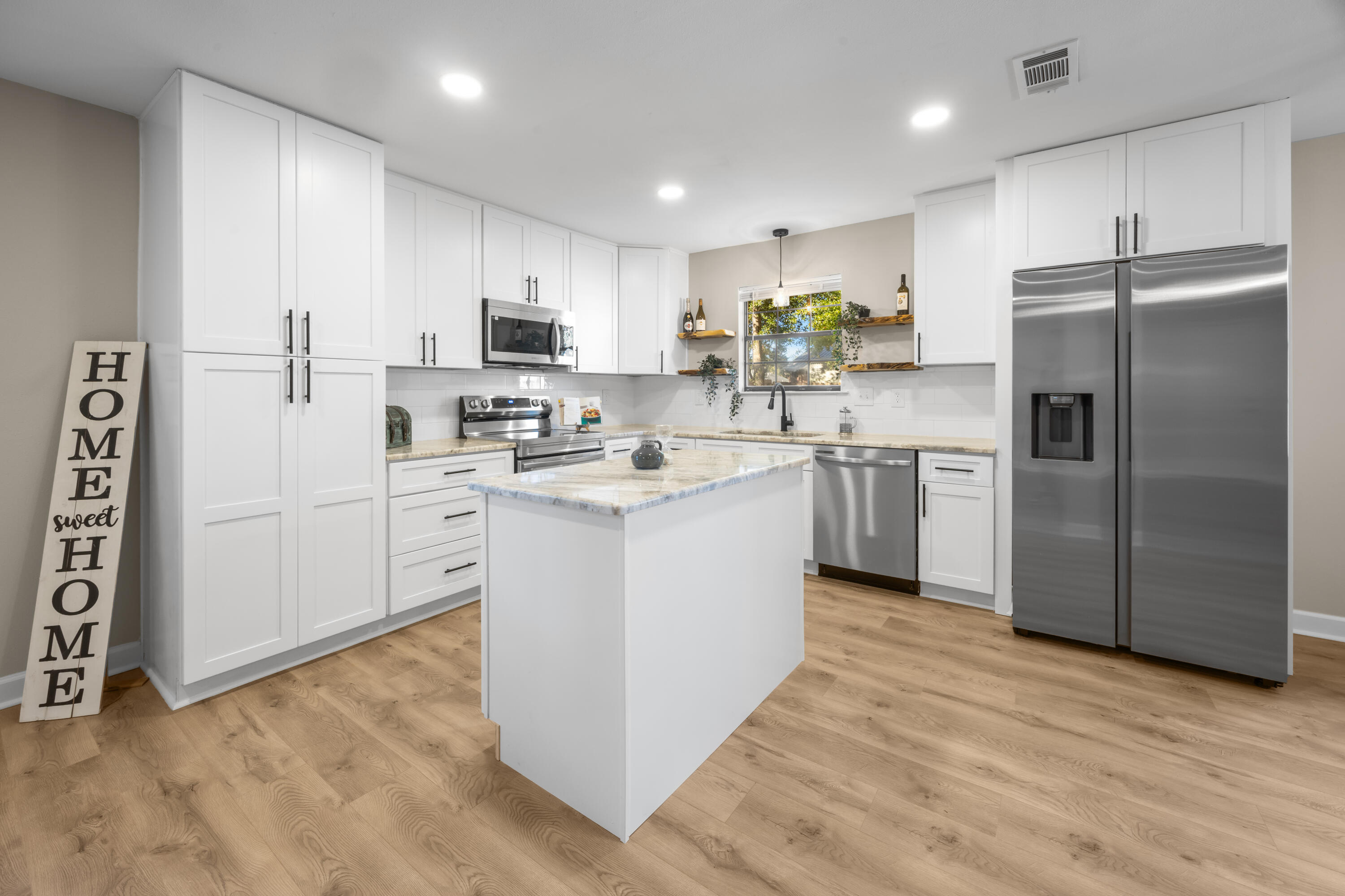 RAINTREE ESTATES - Residential