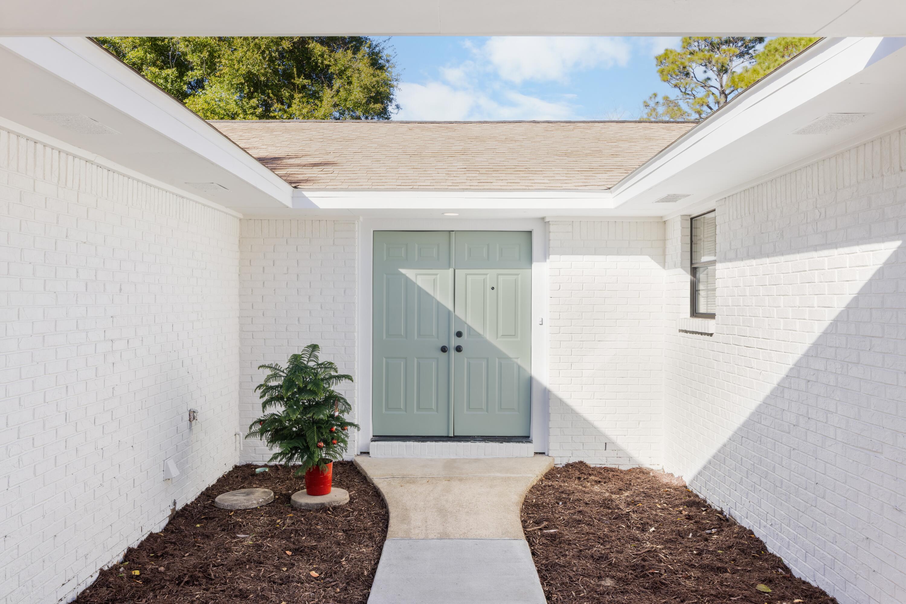 RAINTREE ESTATES - Residential