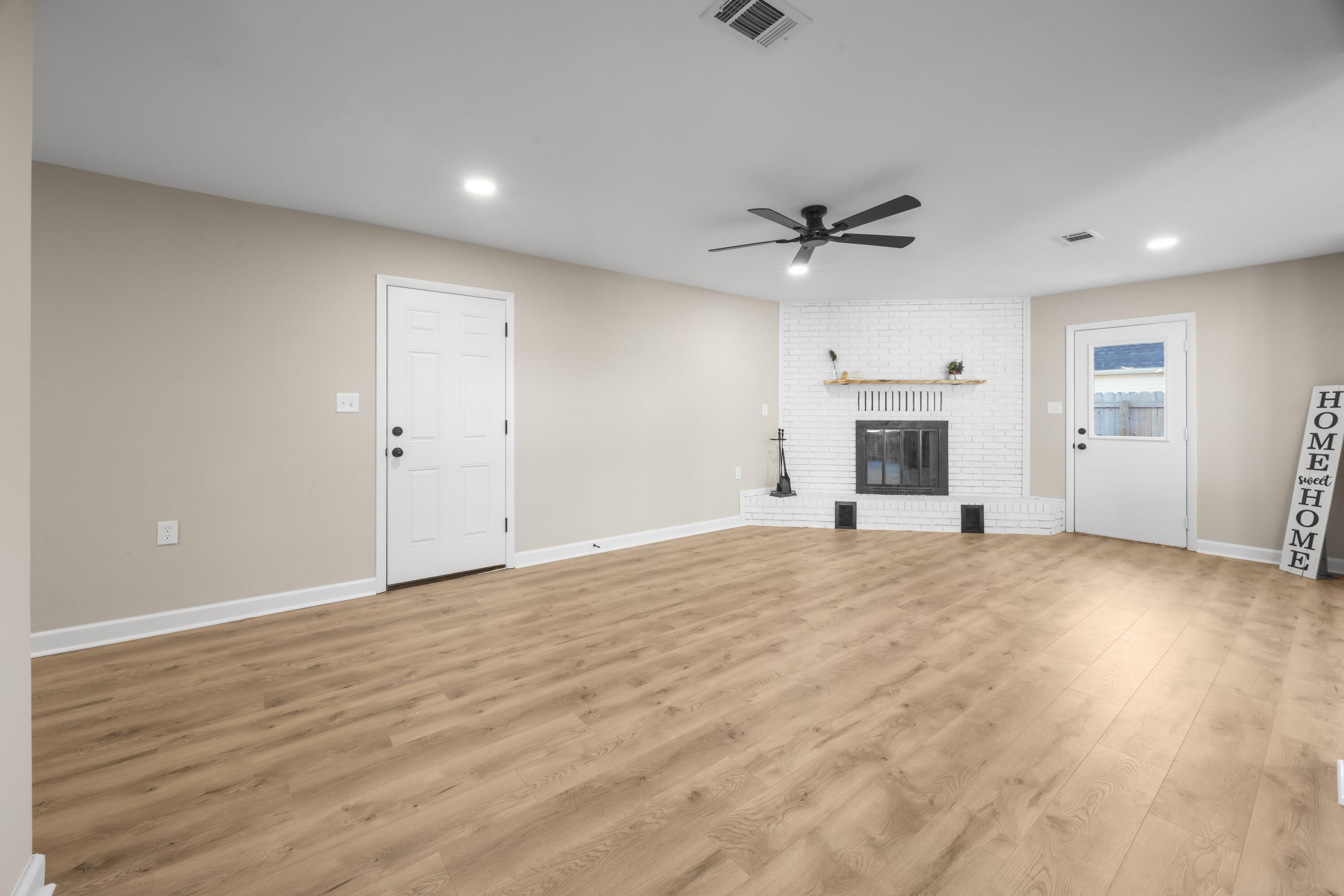 RAINTREE ESTATES - Residential