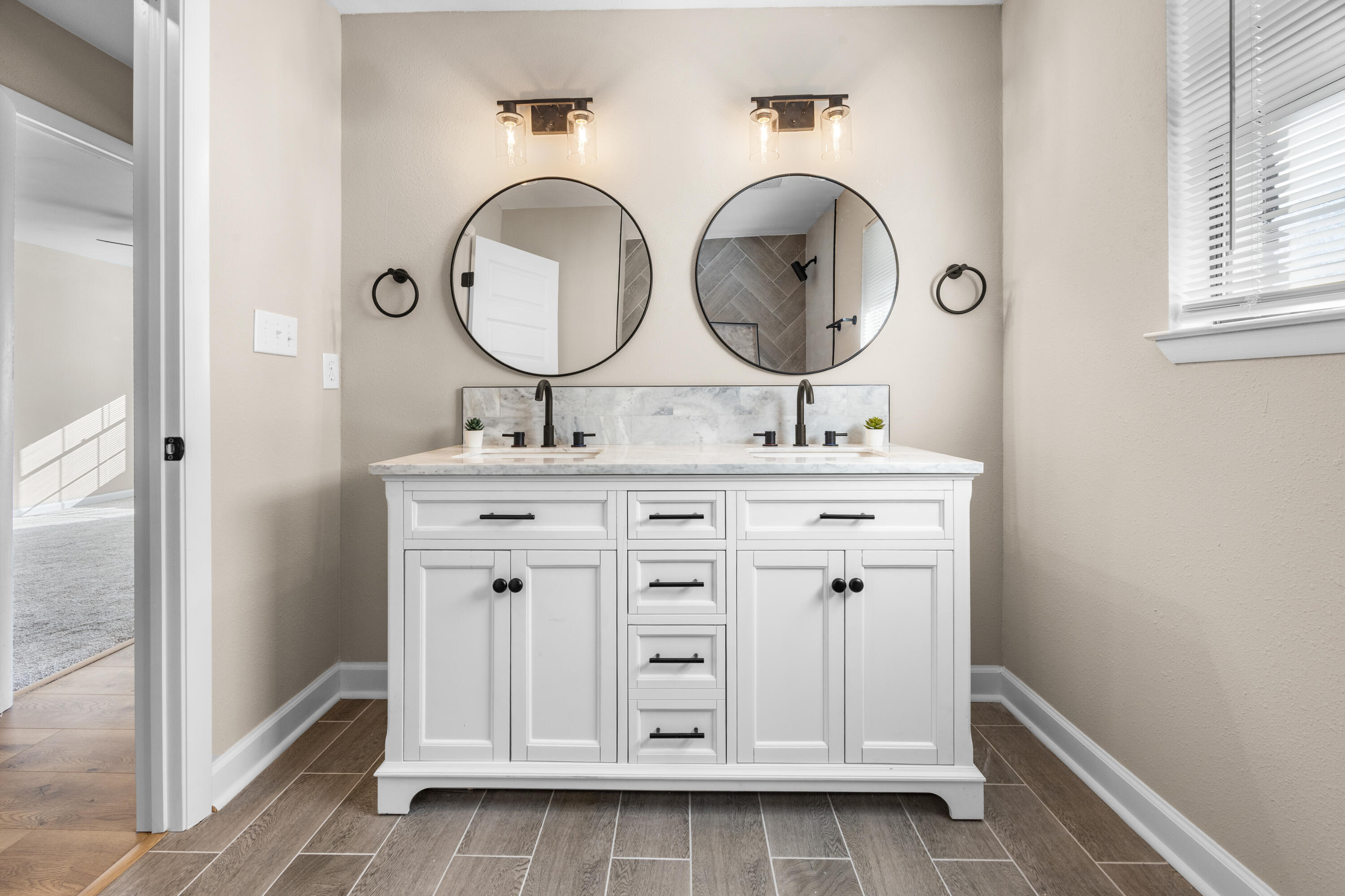 RAINTREE ESTATES - Residential