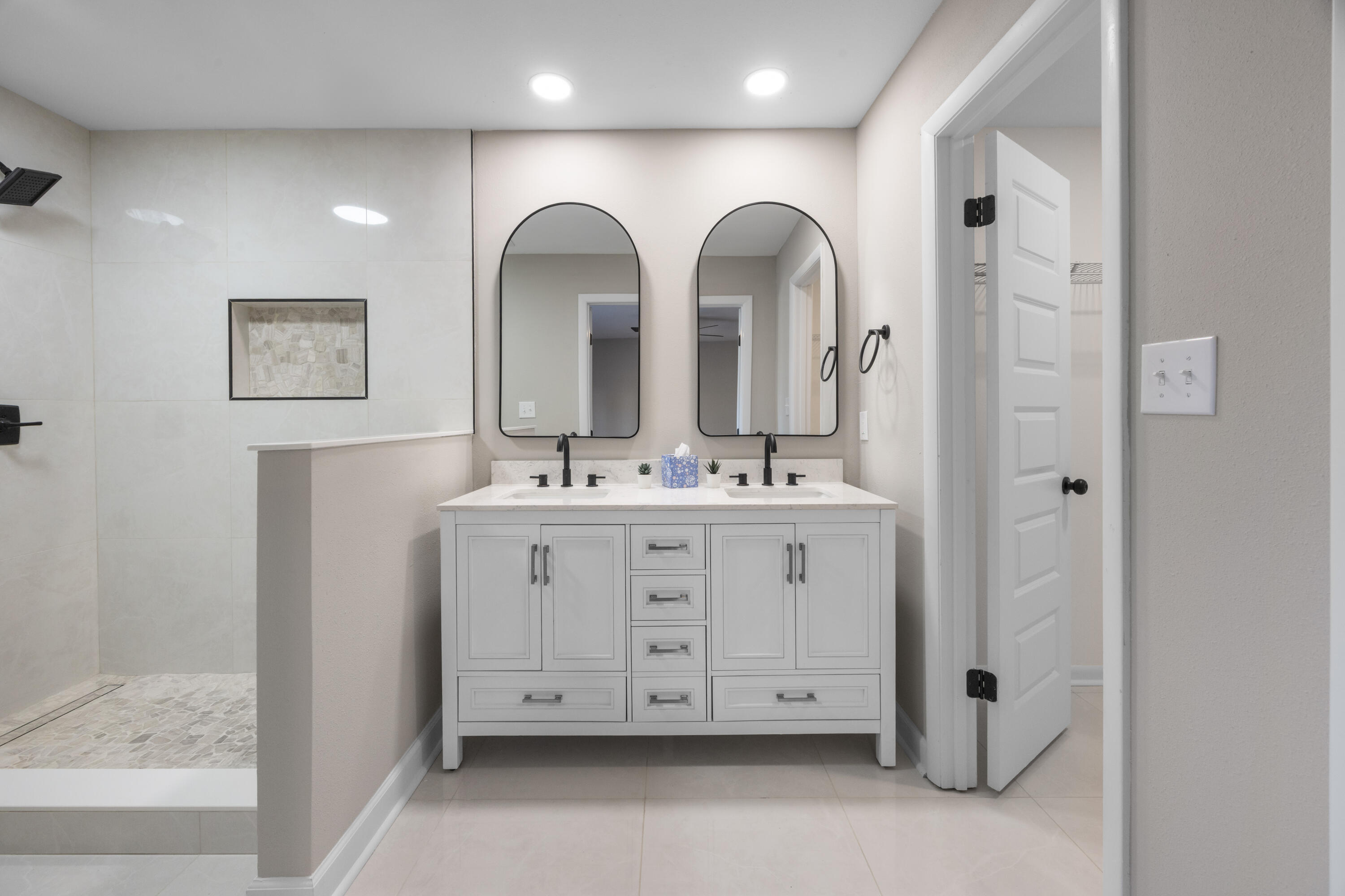 RAINTREE ESTATES - Residential