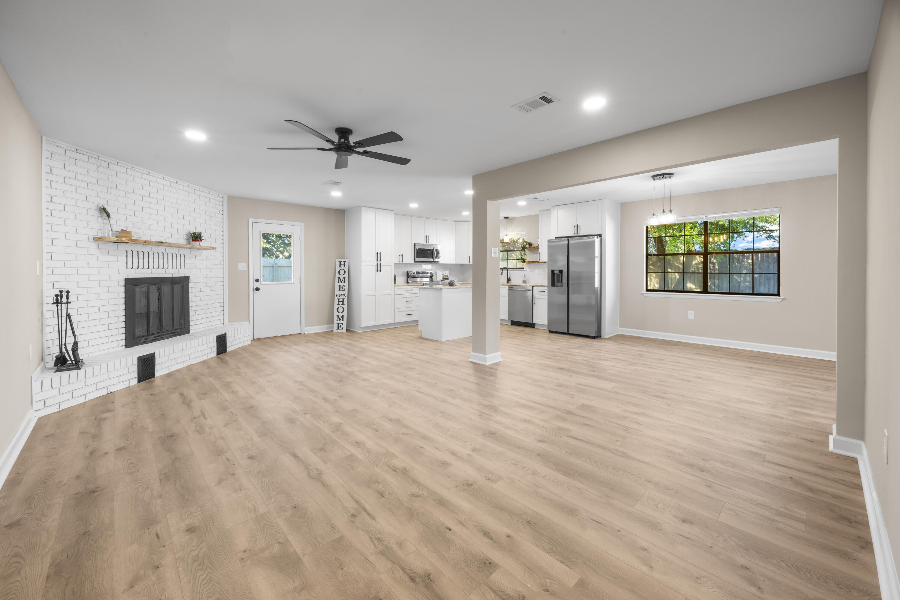 RAINTREE ESTATES - Residential