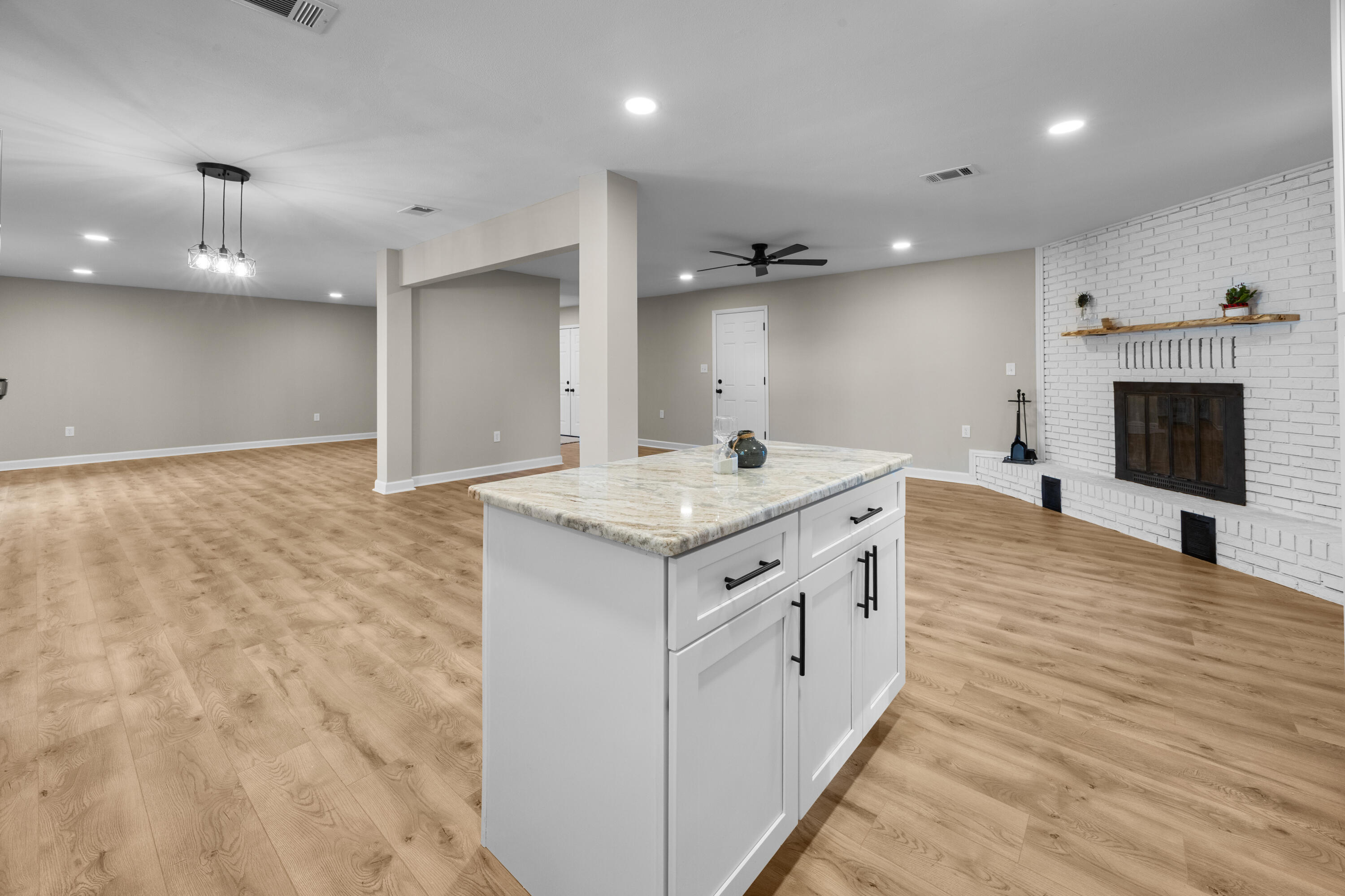 RAINTREE ESTATES - Residential