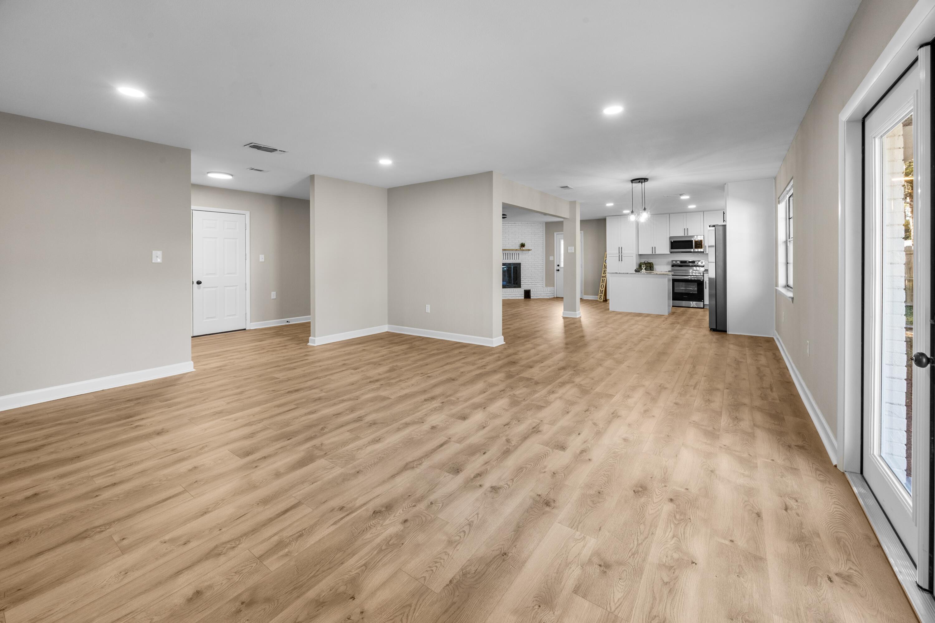 RAINTREE ESTATES - Residential