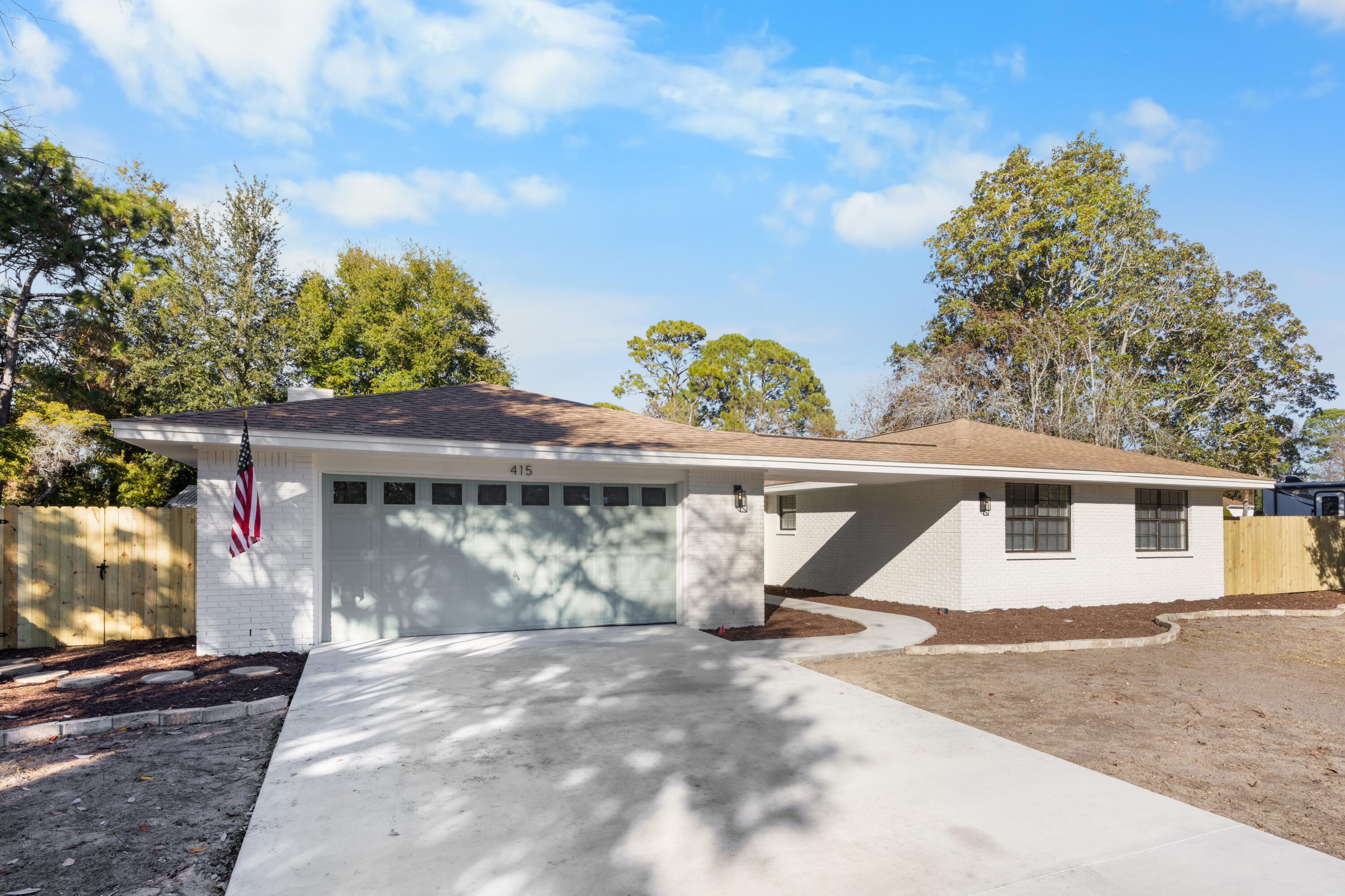 RAINTREE ESTATES - Residential