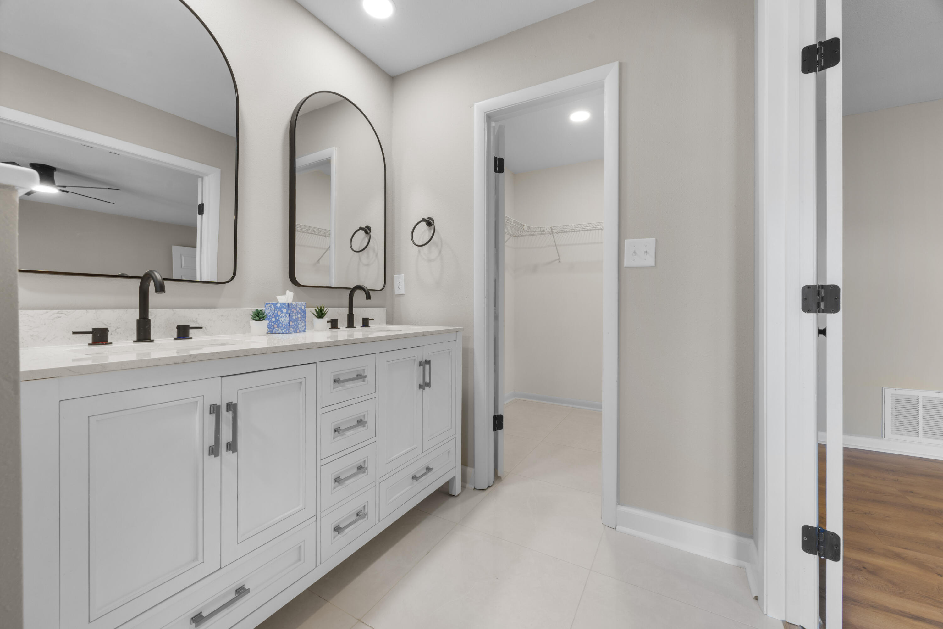 RAINTREE ESTATES - Residential