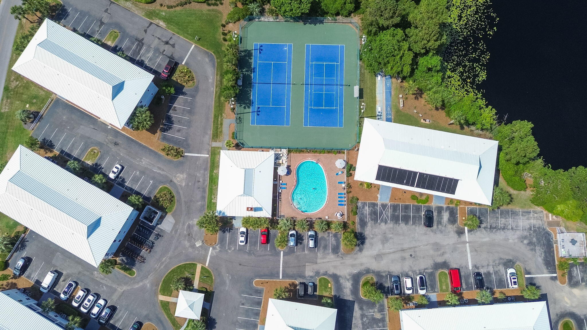 BEACHSIDE VILLAS CONDO - Residential