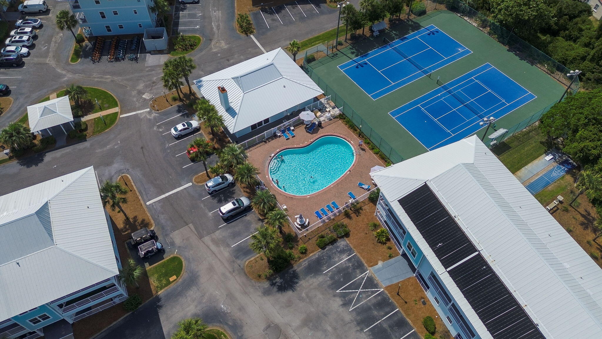 BEACHSIDE VILLAS CONDO - Residential