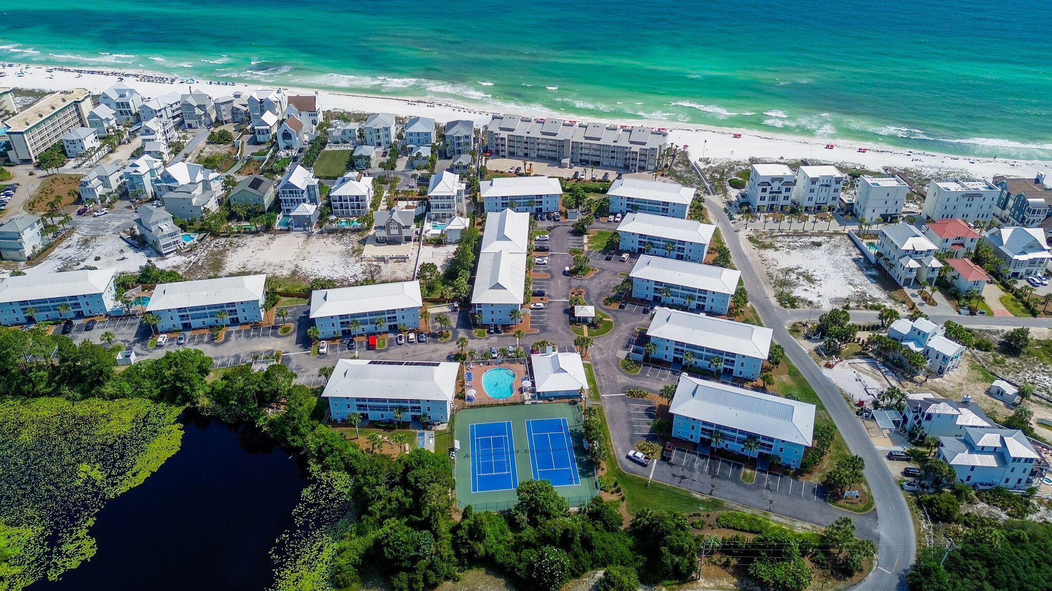 BEACHSIDE VILLAS CONDO - Residential