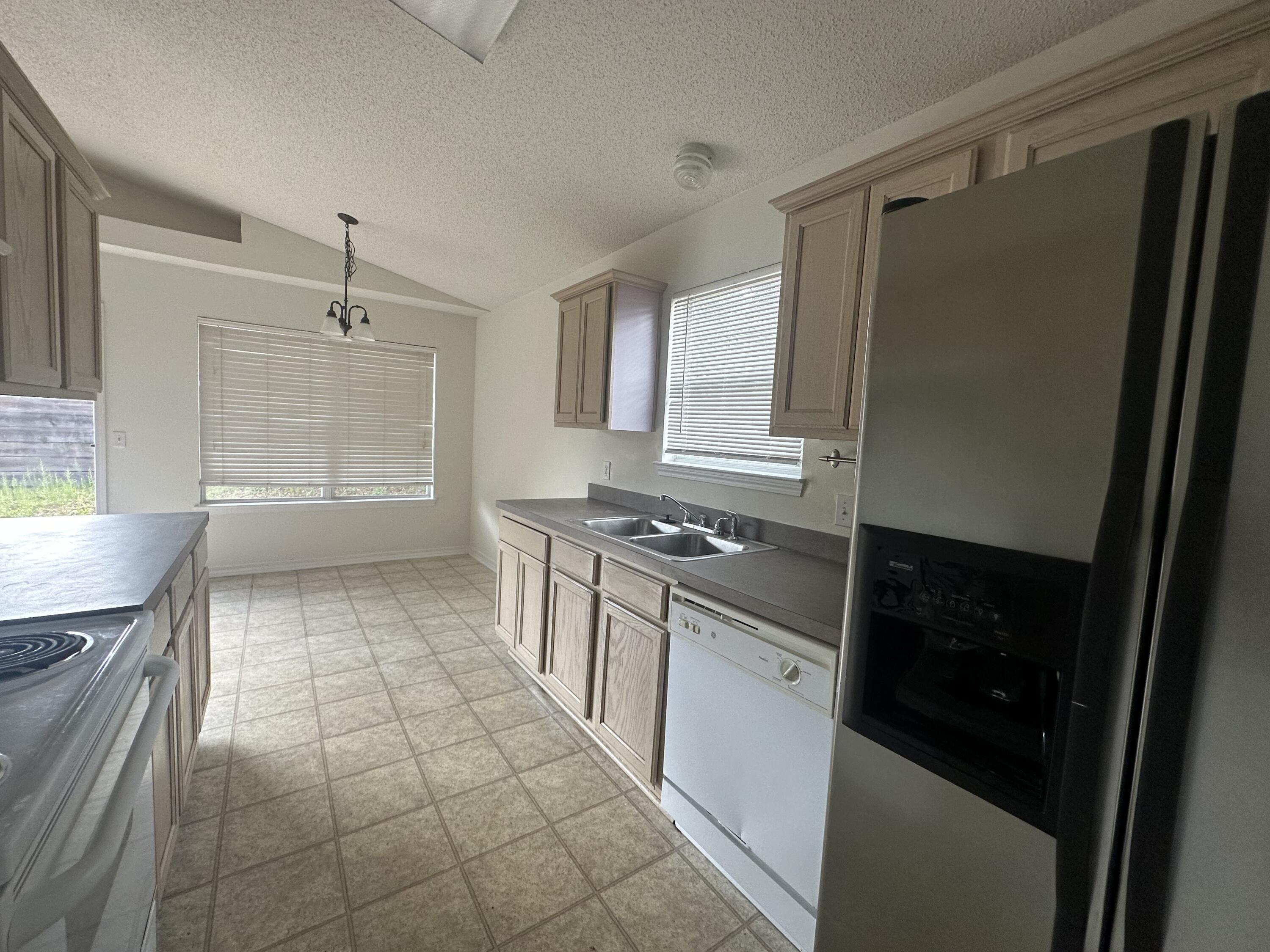 REDSTONE ESTATES - Residential