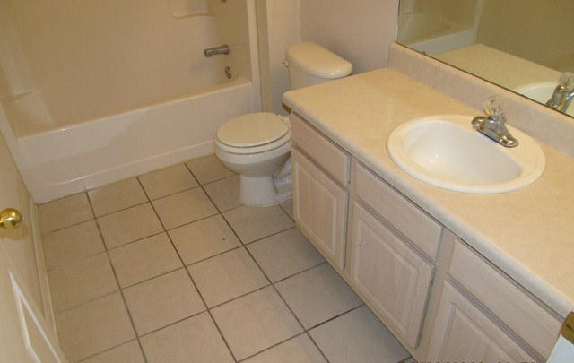 SHALIMAR - Residential Lease