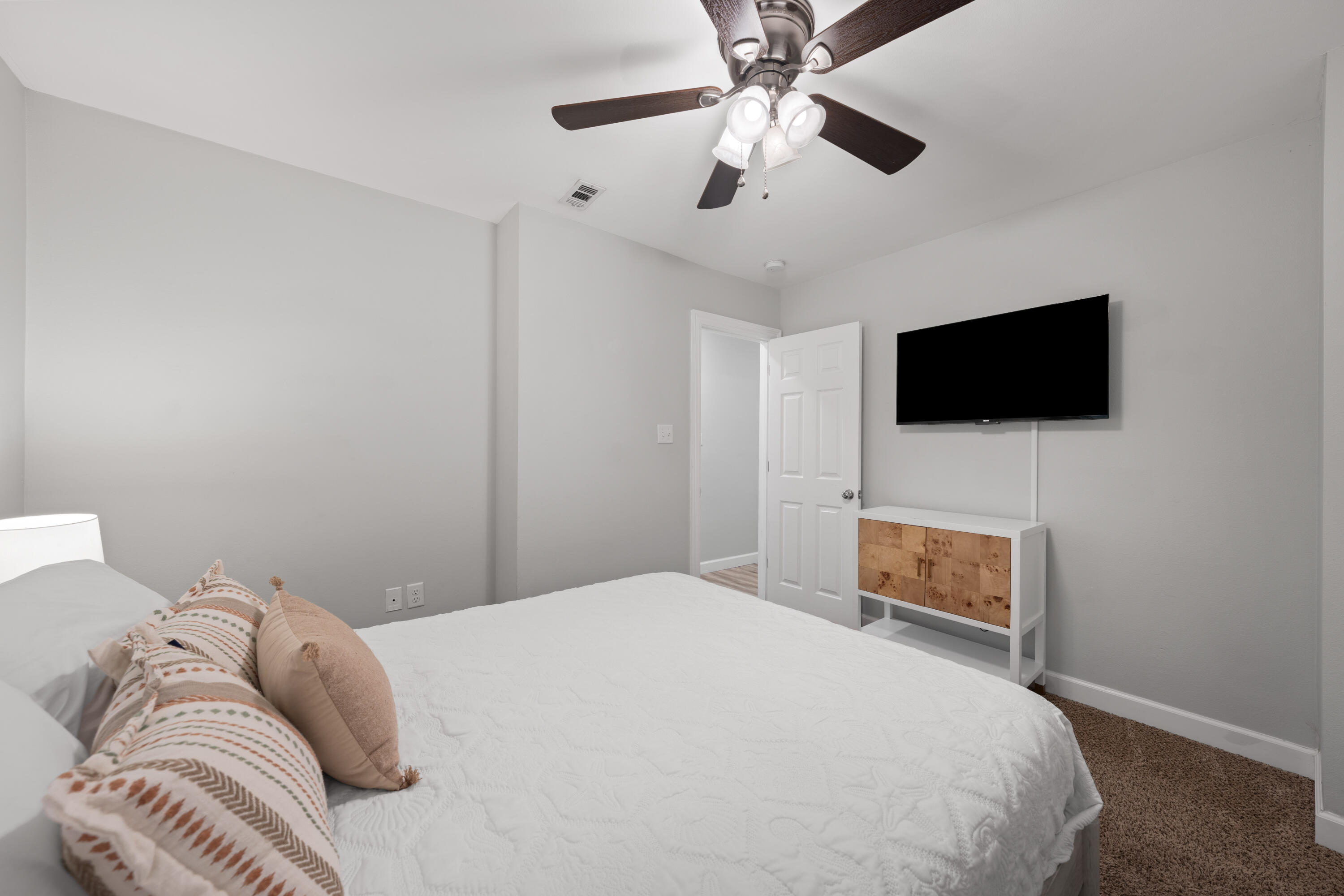 HOLIDAY SHORES EST 4TH ADDN - Residential