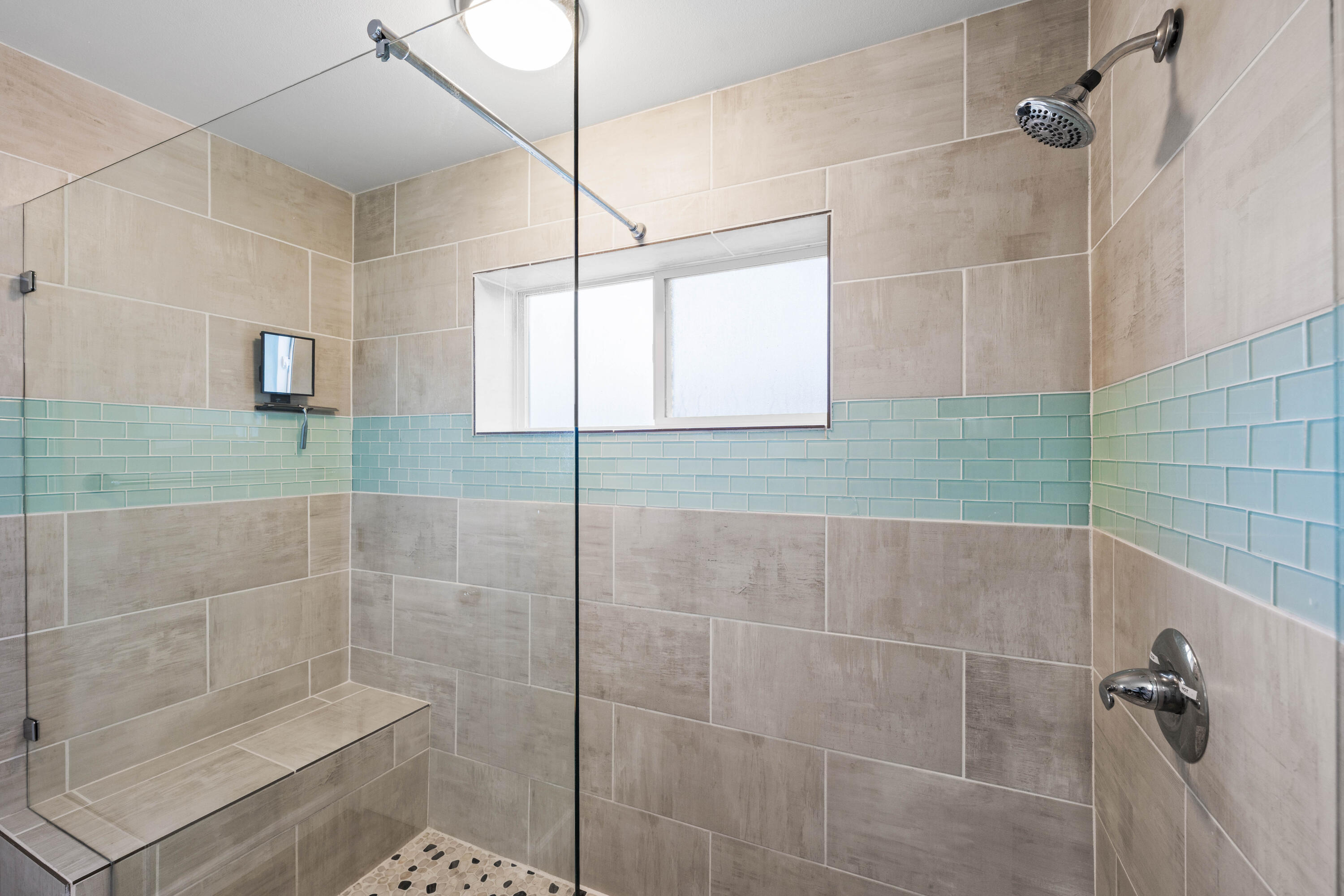 HOLIDAY SHORES EST 4TH ADDN - Residential