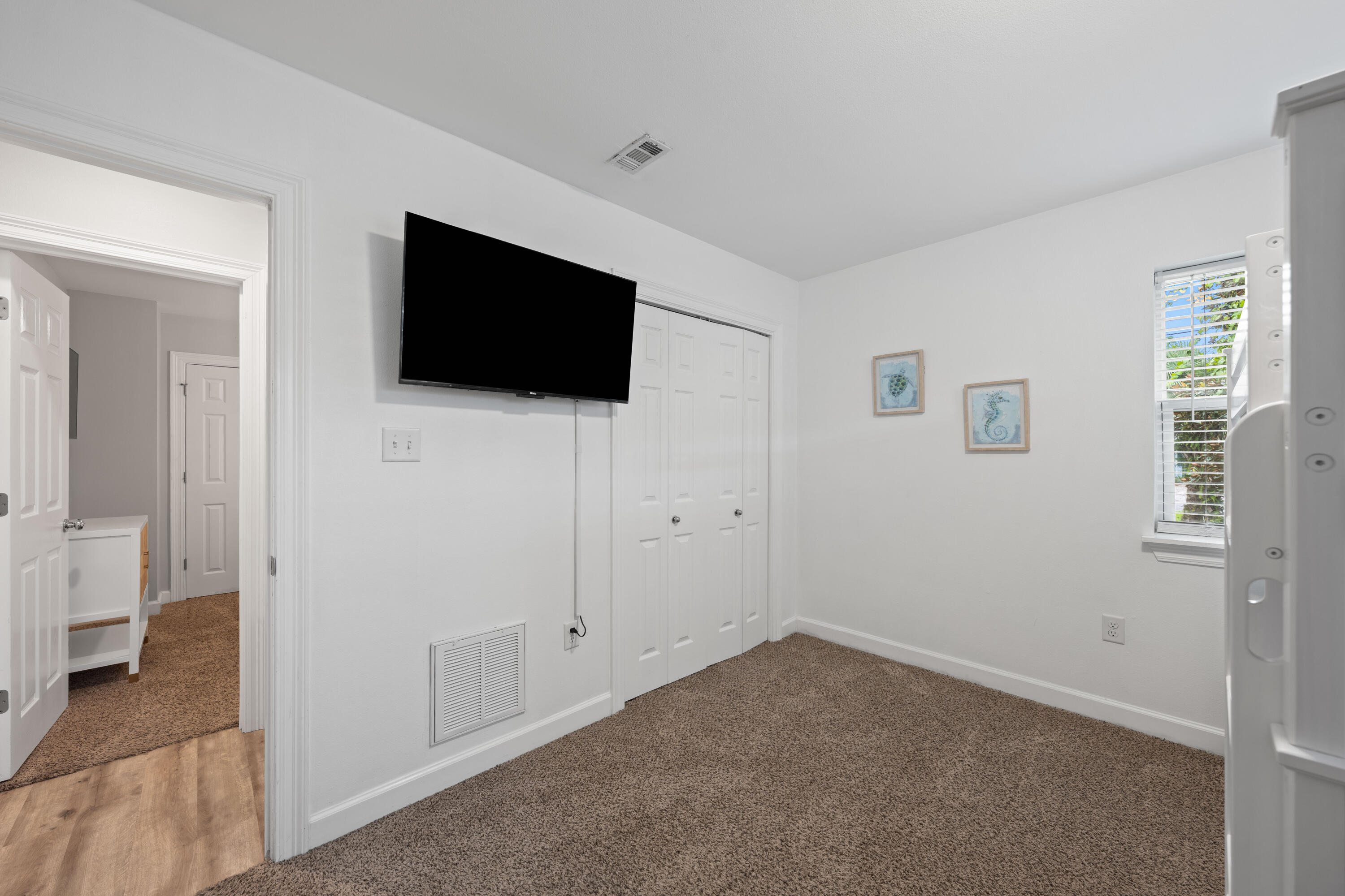 HOLIDAY SHORES EST 4TH ADDN - Residential