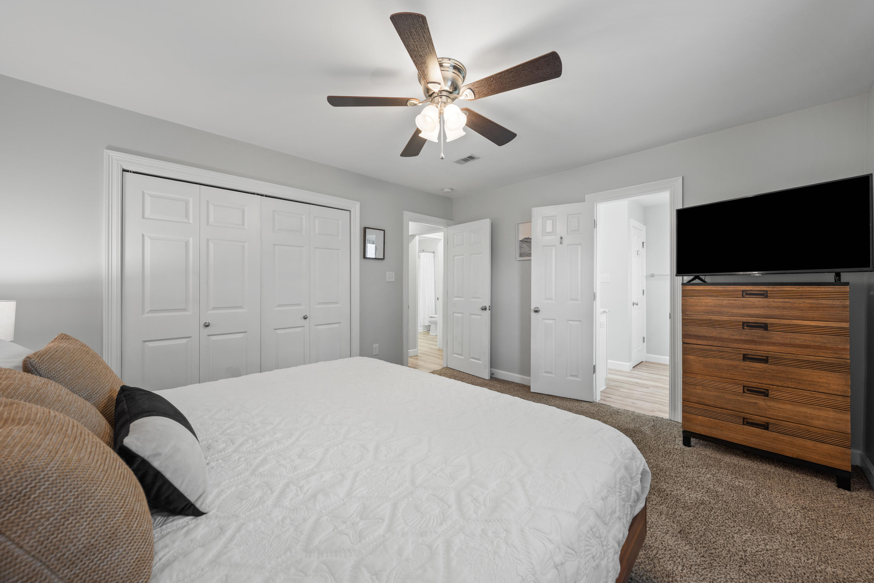 HOLIDAY SHORES EST 4TH ADDN - Residential