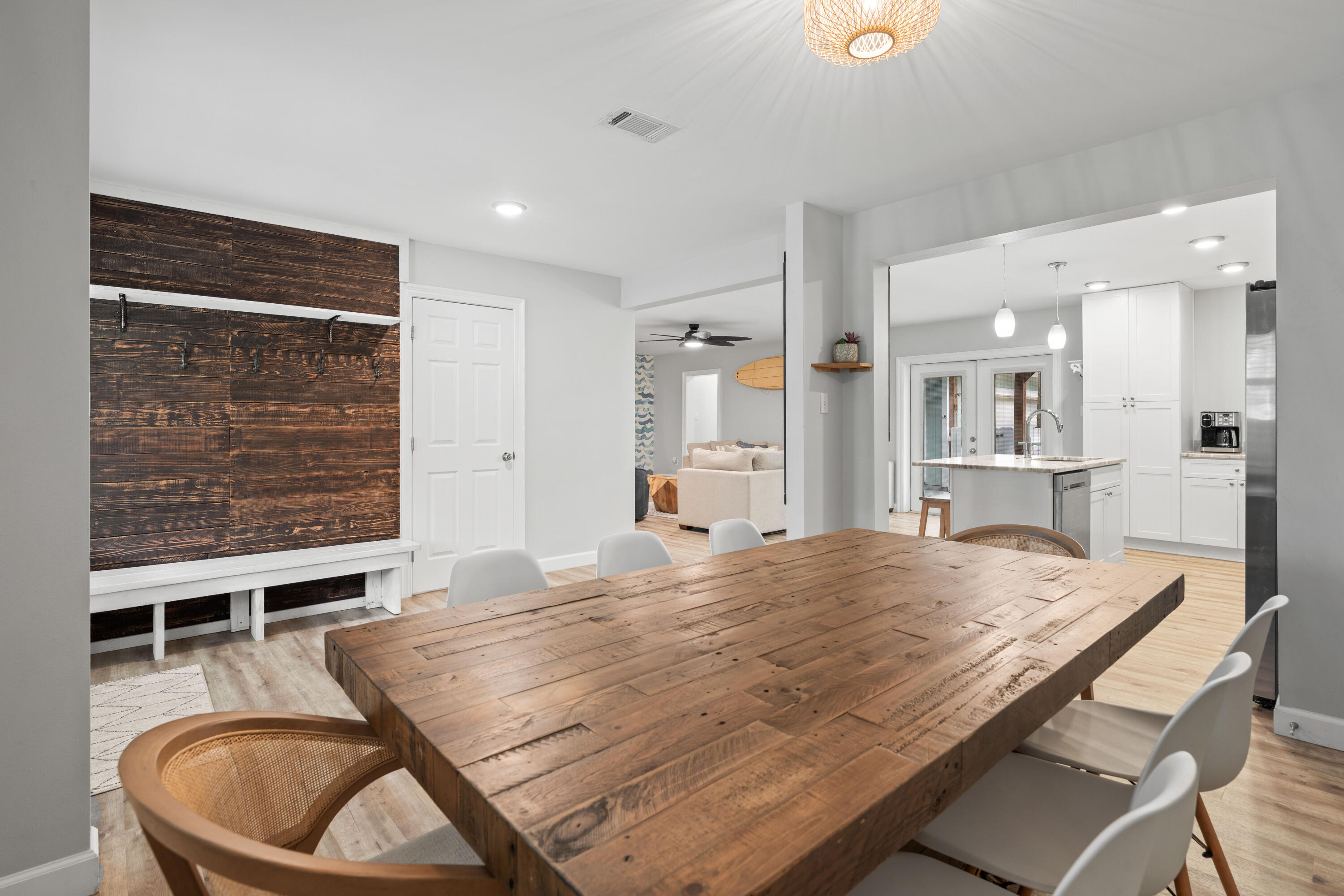 HOLIDAY SHORES EST 4TH ADDN - Residential
