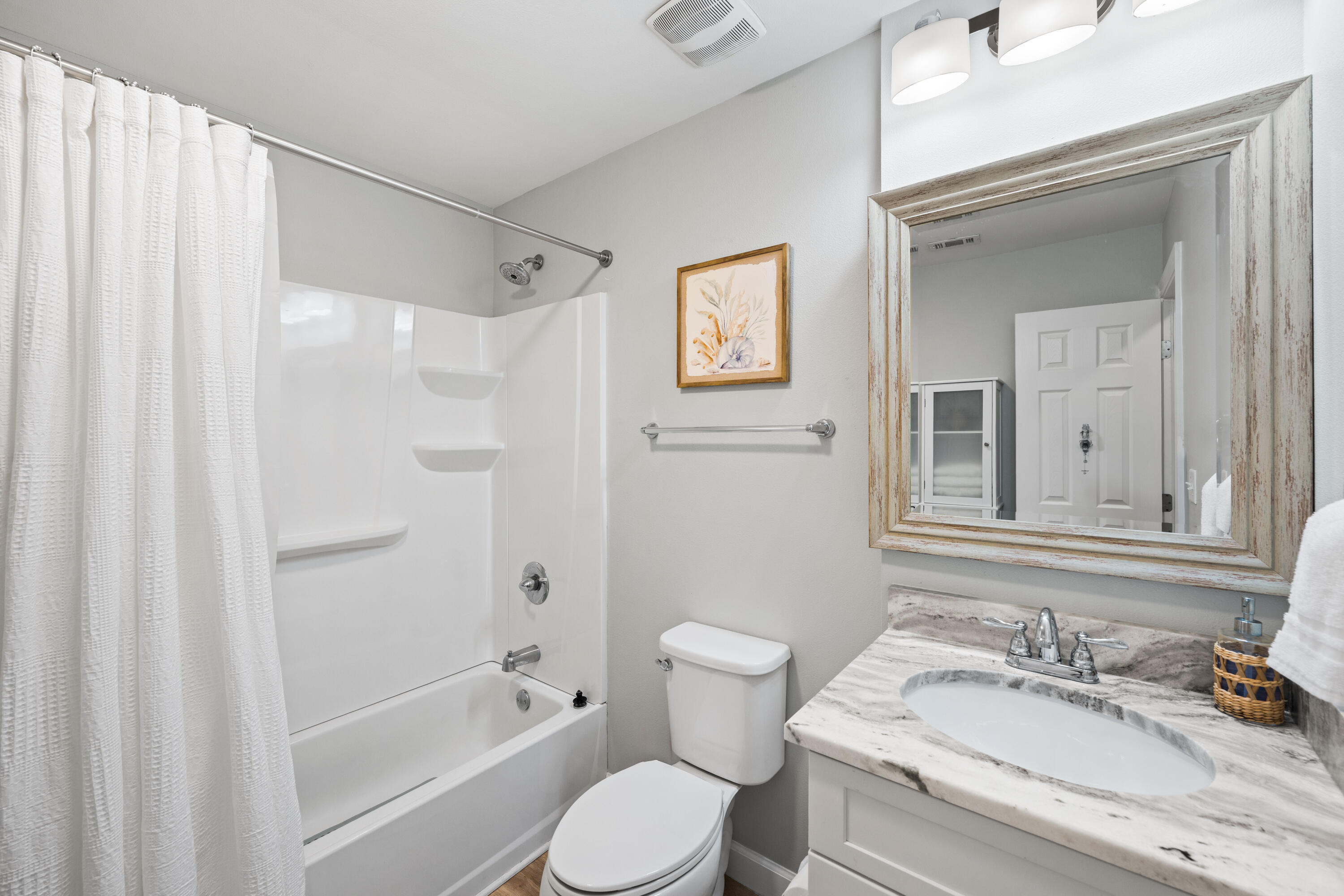 HOLIDAY SHORES EST 4TH ADDN - Residential