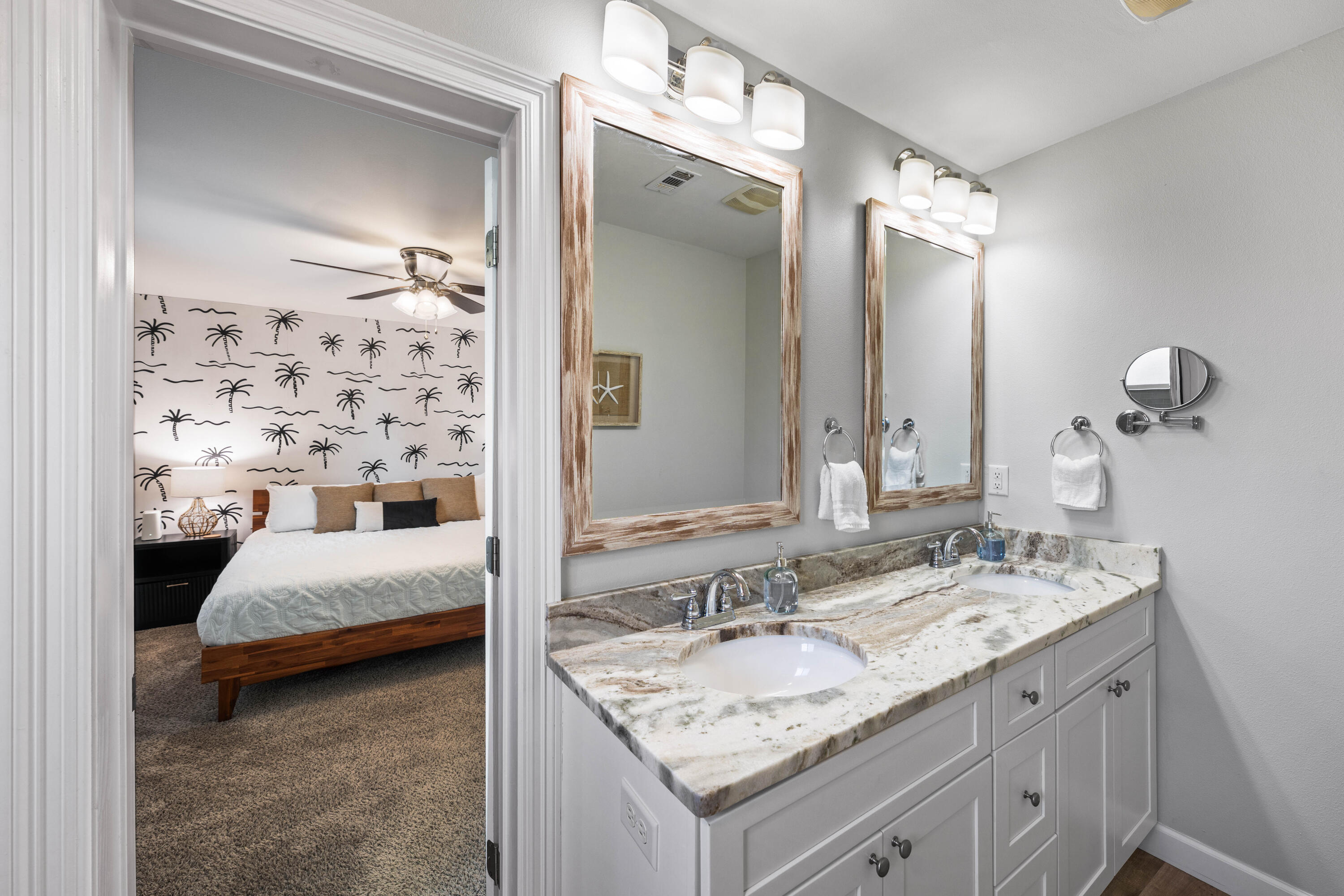 HOLIDAY SHORES EST 4TH ADDN - Residential