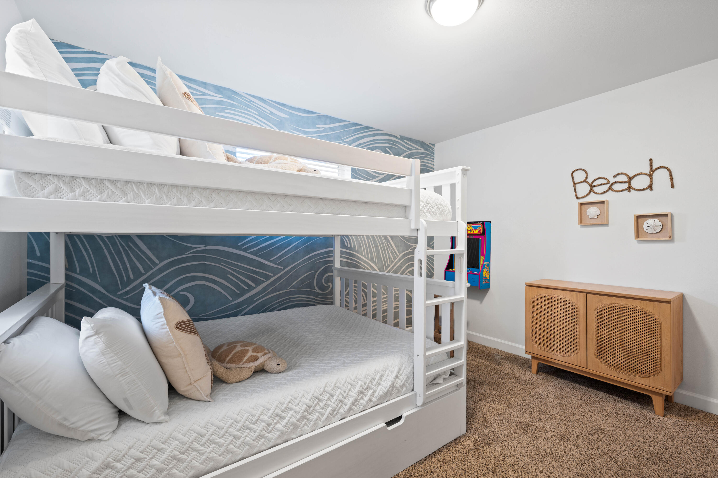 HOLIDAY SHORES EST 4TH ADDN - Residential
