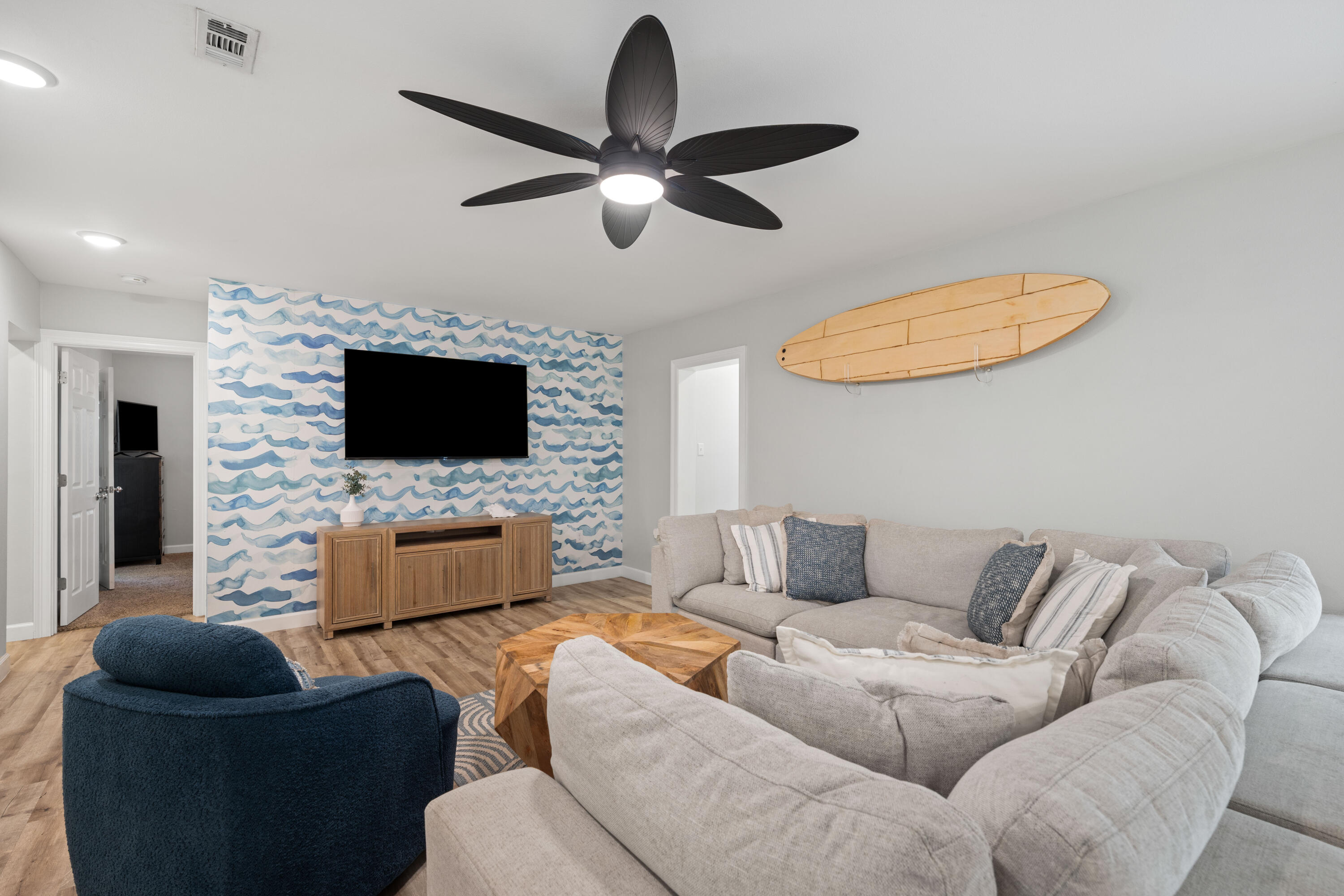 HOLIDAY SHORES EST 4TH ADDN - Residential