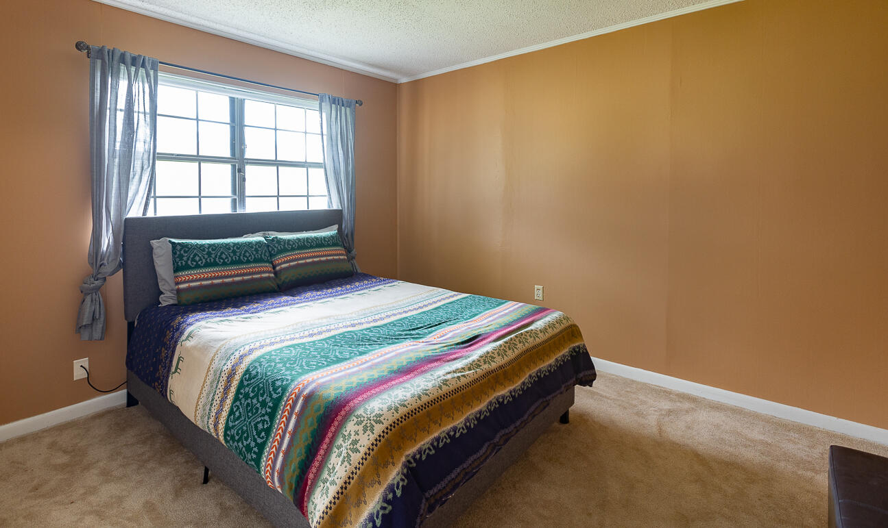CASA LOMA S/D - Residential Lease