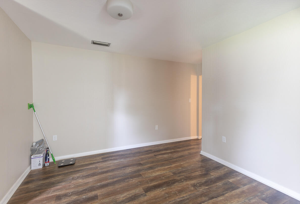 CASA LOMA S/D - Residential Lease