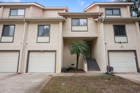 A home in Niceville