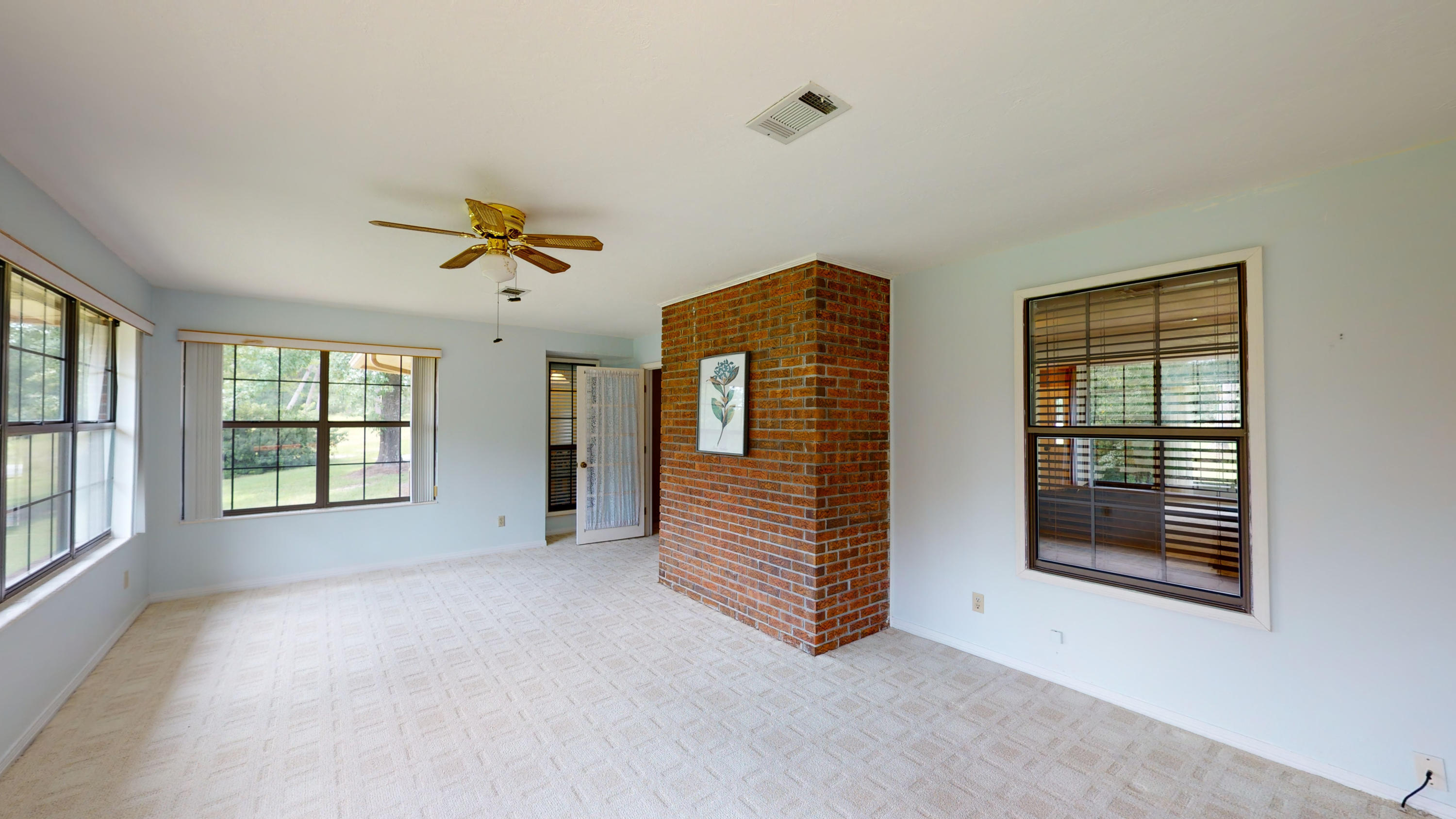 TEN LAKE ESTATES UNIT 1 - Residential