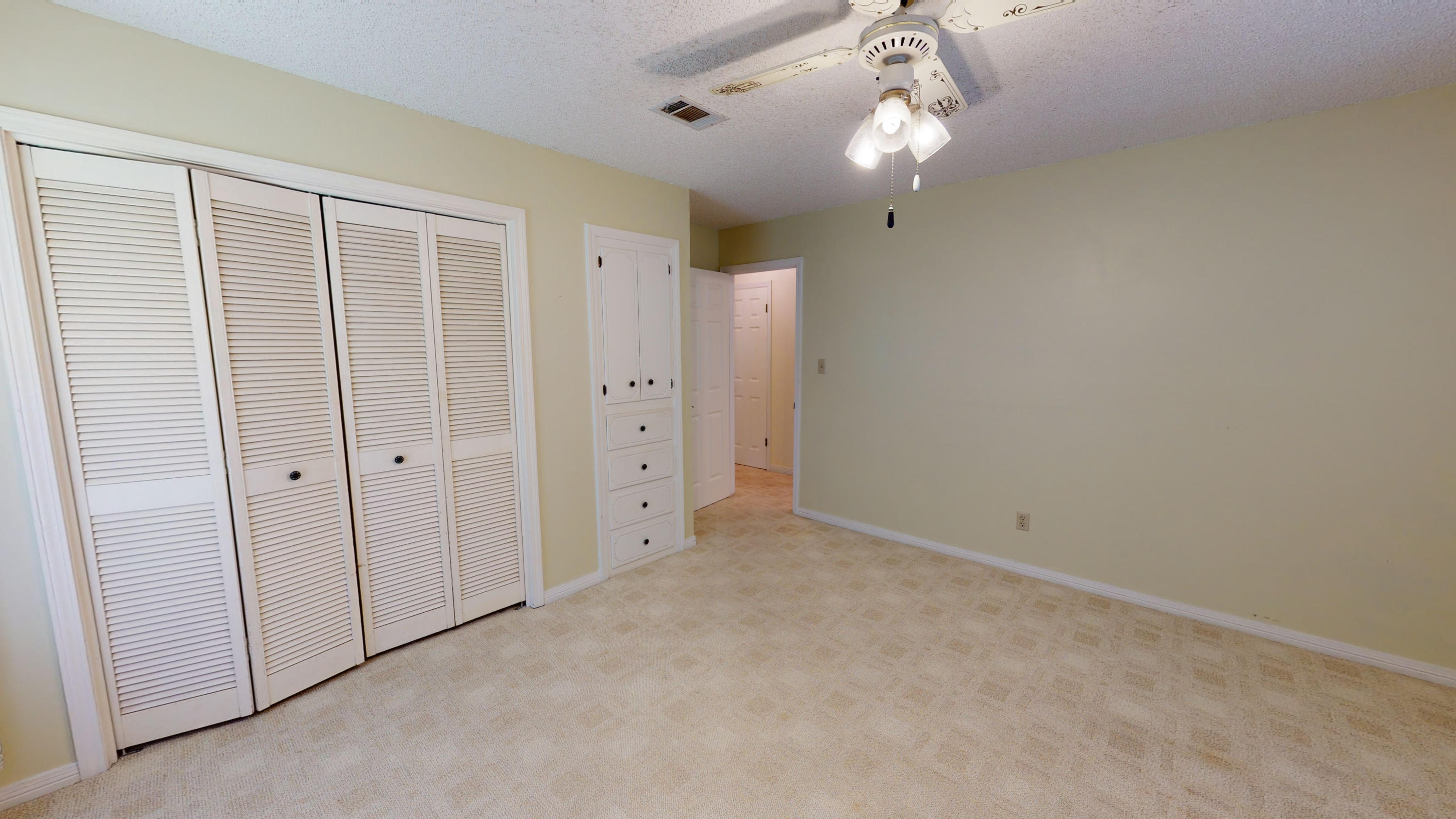 TEN LAKE ESTATES UNIT 1 - Residential