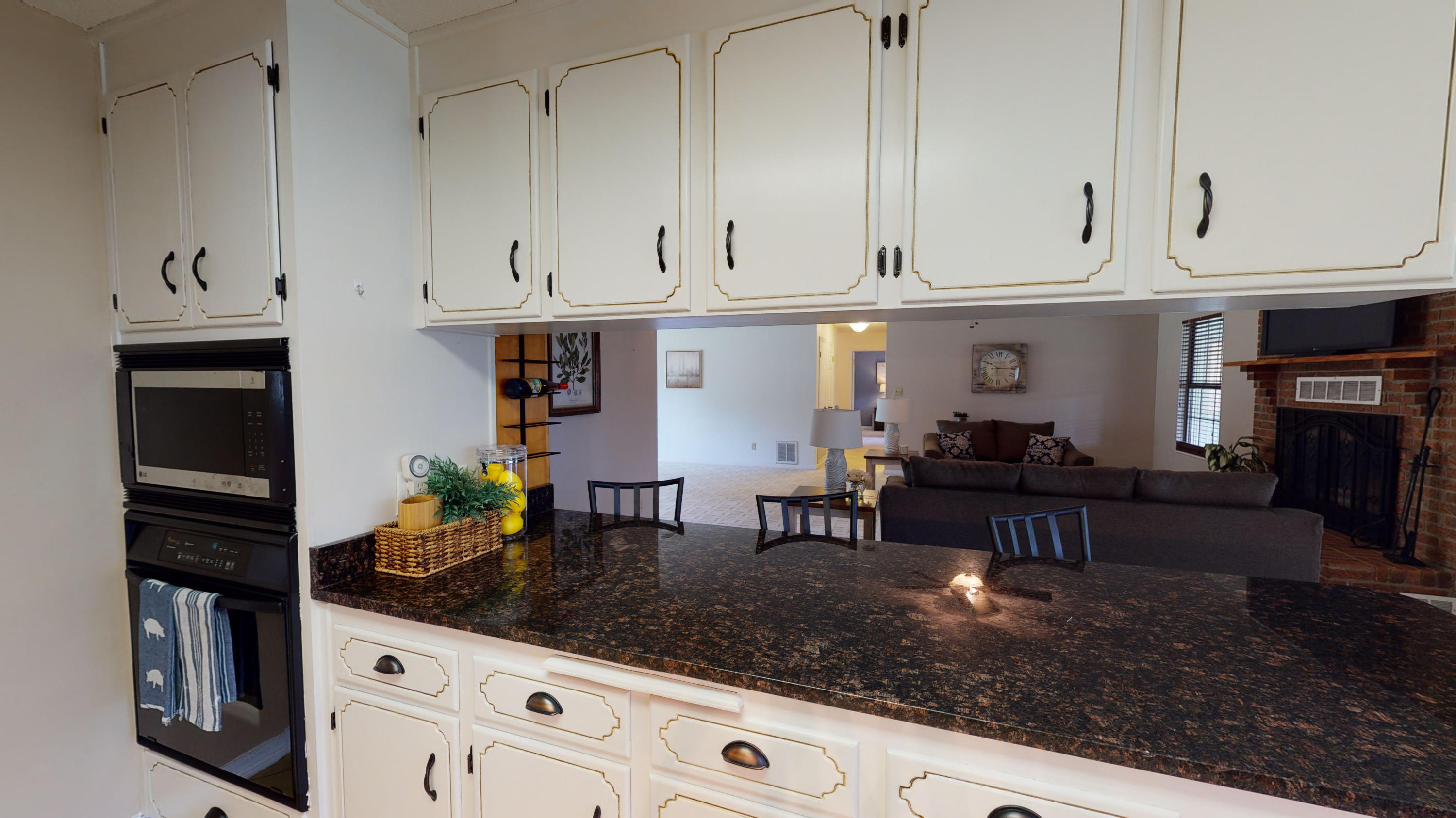 TEN LAKE ESTATES UNIT 1 - Residential