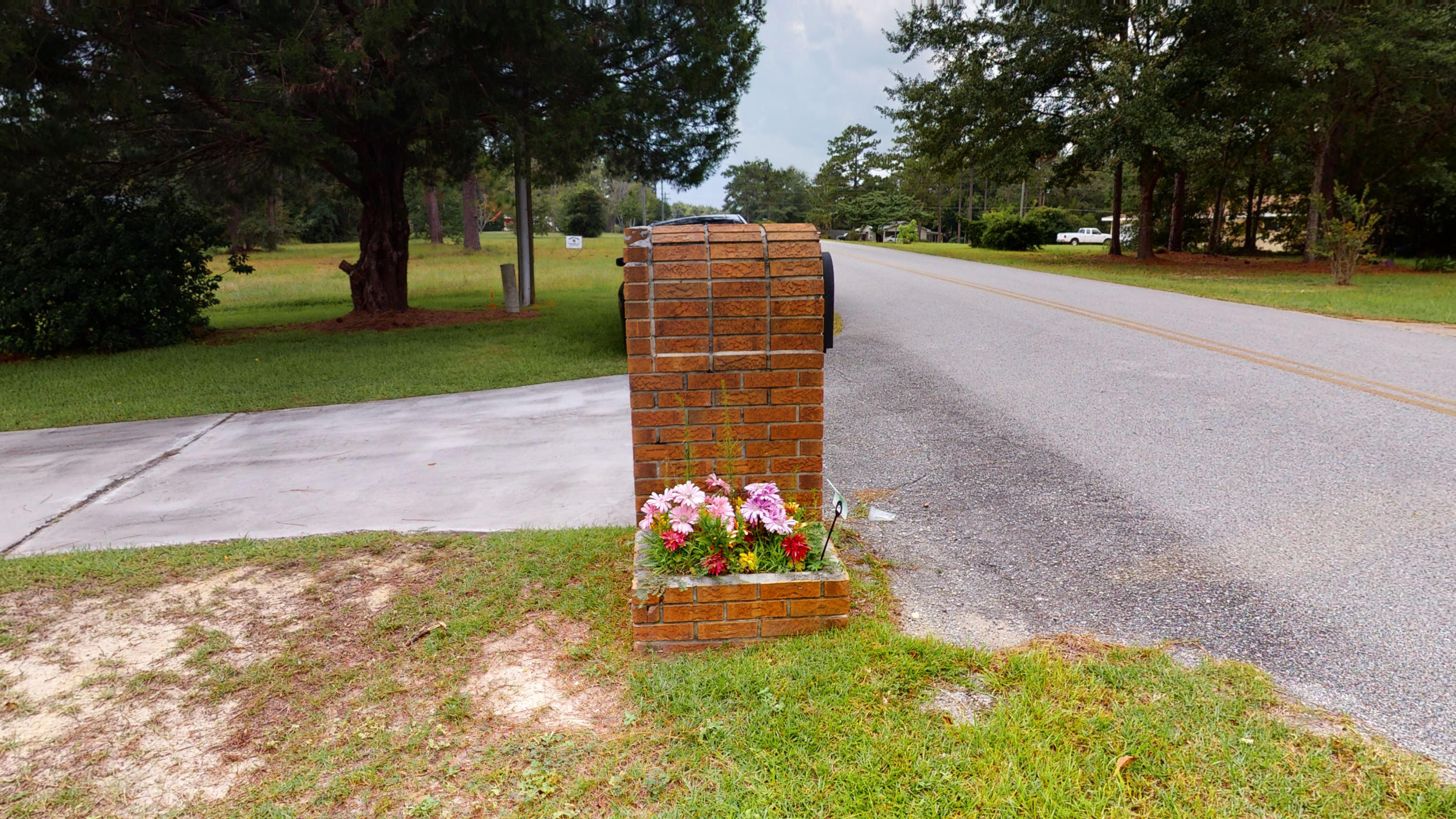 TEN LAKE ESTATES UNIT 1 - Residential