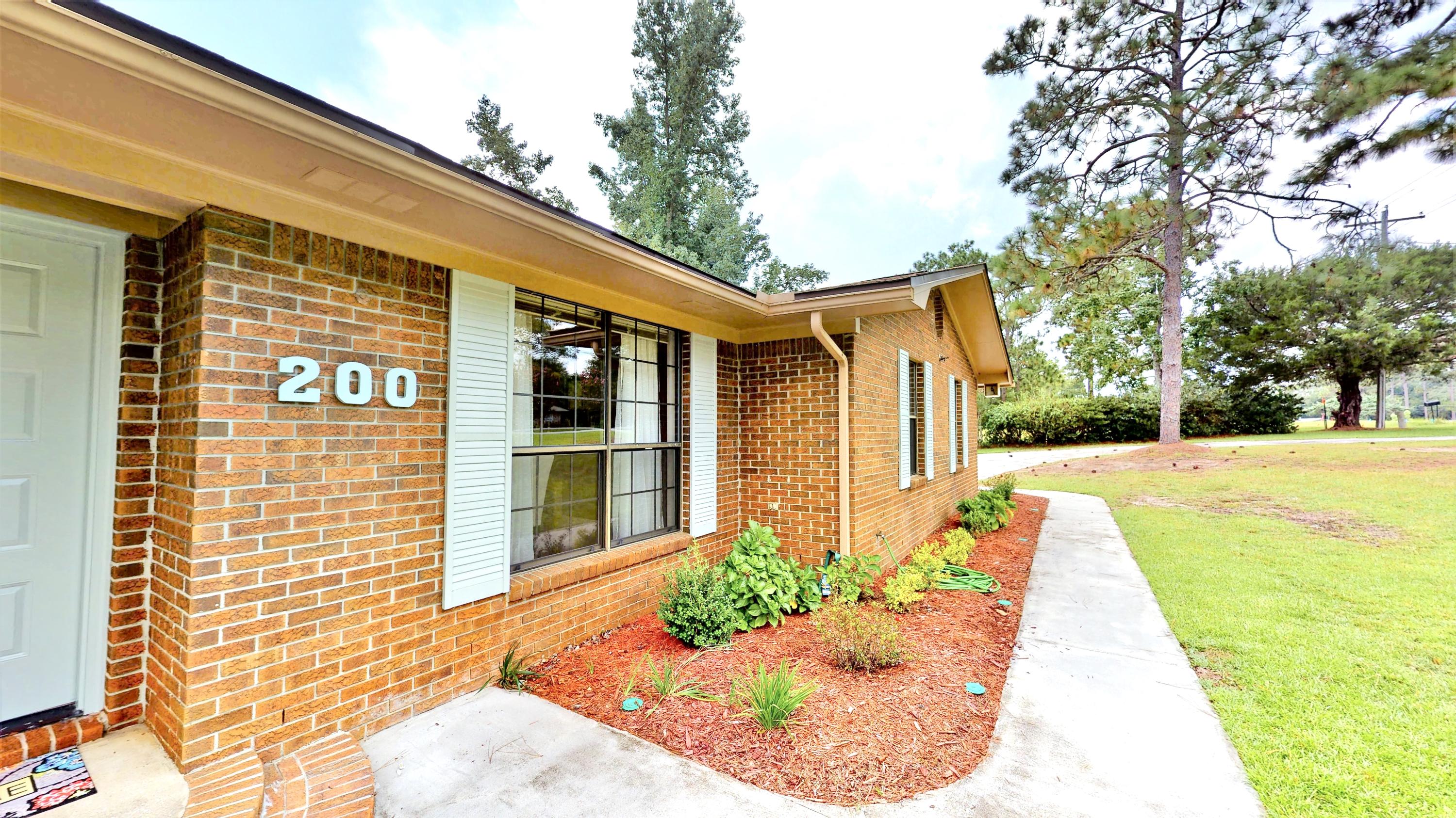 TEN LAKE ESTATES UNIT 1 - Residential