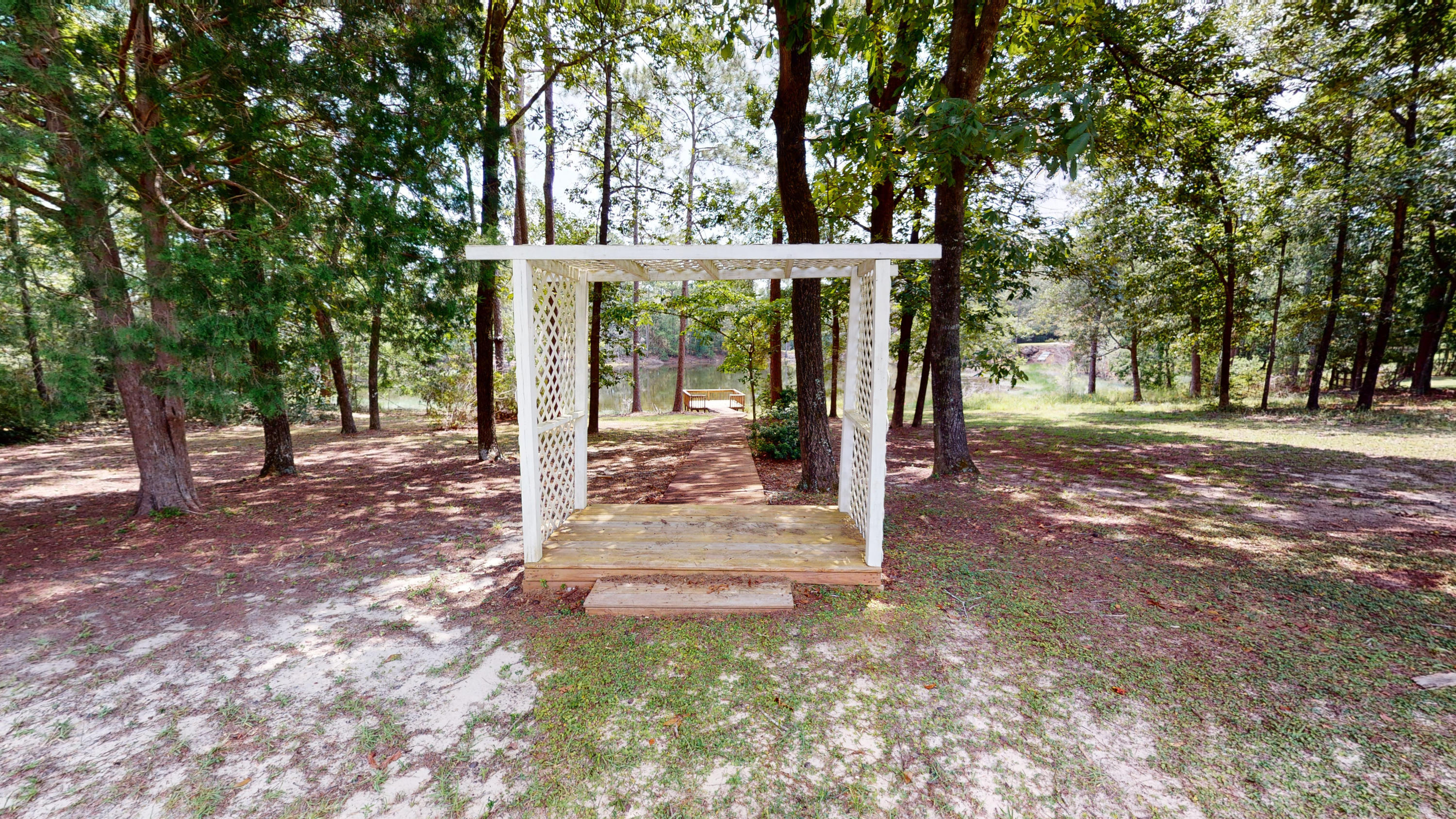 TEN LAKE ESTATES UNIT 1 - Residential