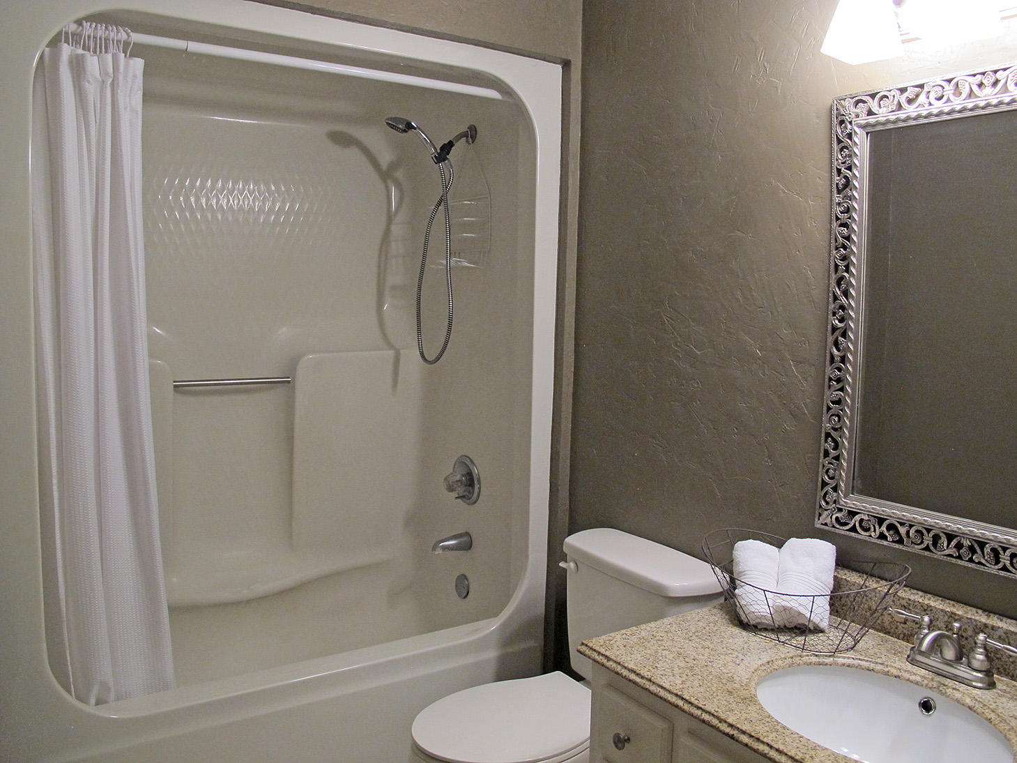 COUNTRY OAKS ESTATES PH 2 - Residential