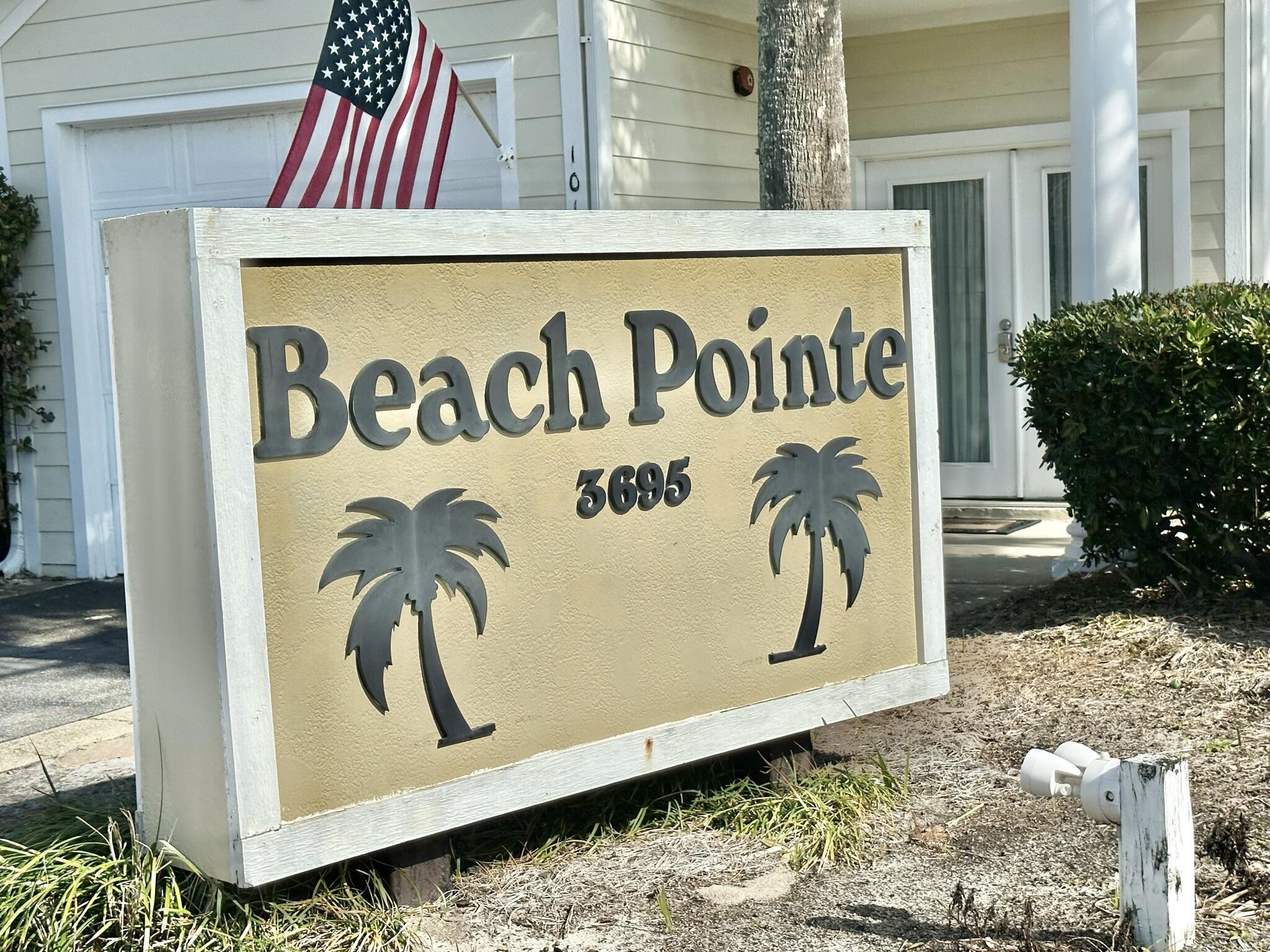 BEACH POINTE T/H REPLAT LOT 1 BLK 8 - Residential