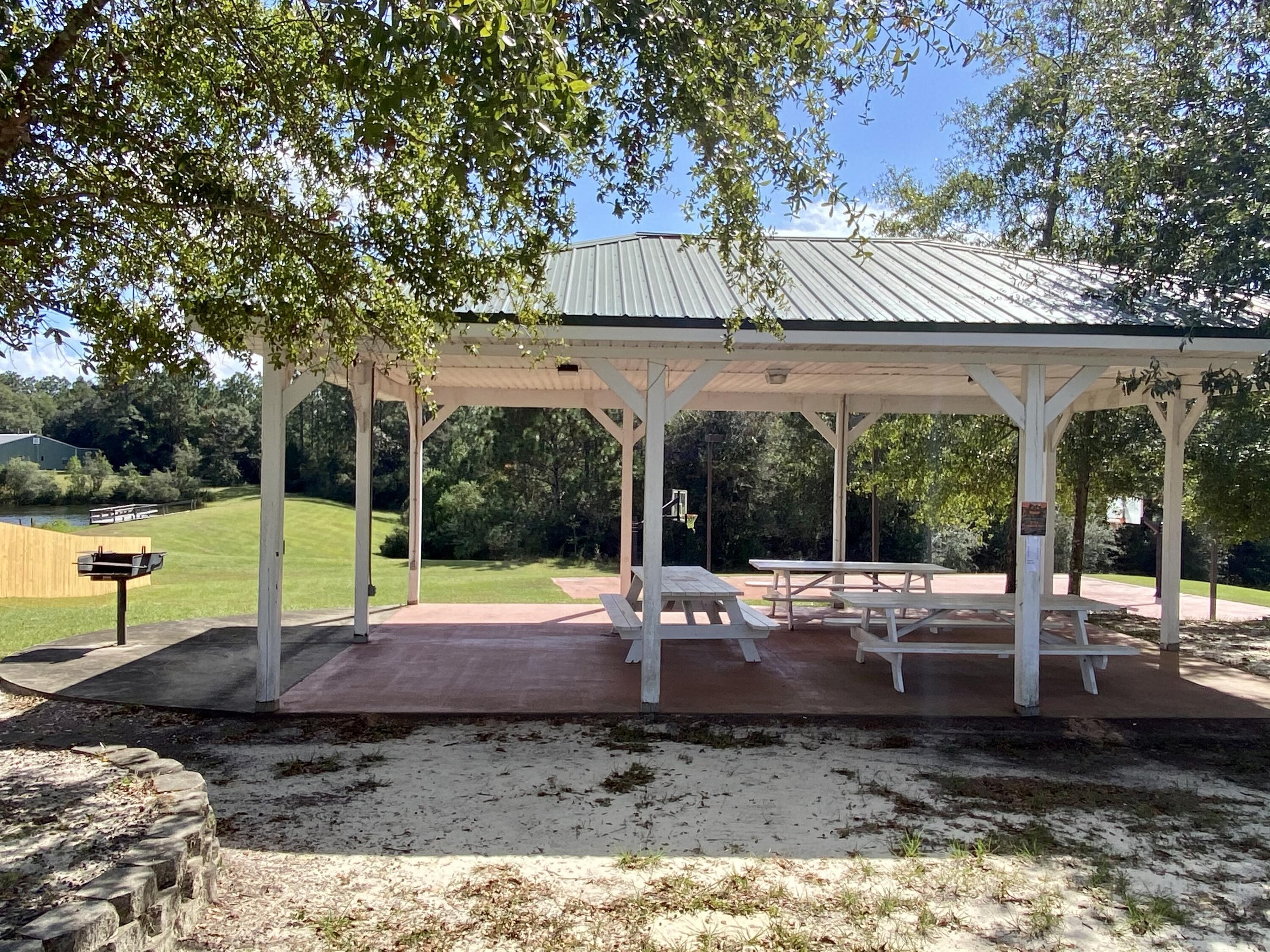 LAKE ARTHUR EST PH I - Land