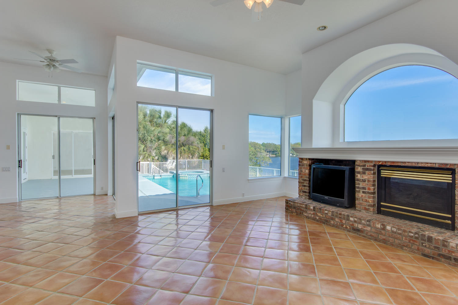 LAKE LORRAINE GARDENS - Residential