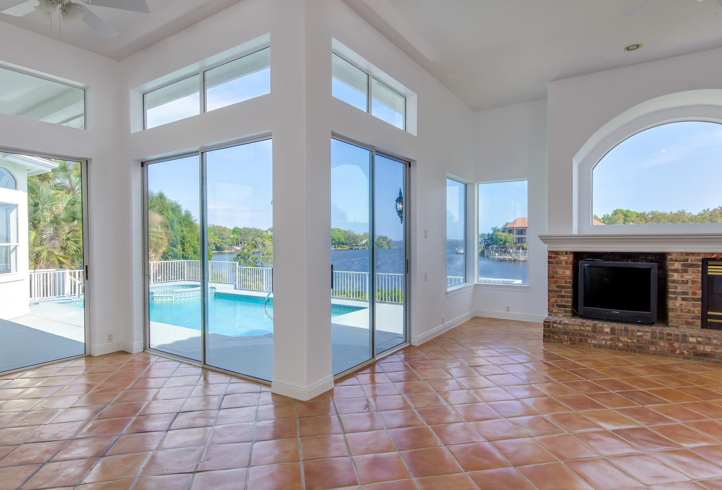 LAKE LORRAINE GARDENS - Residential